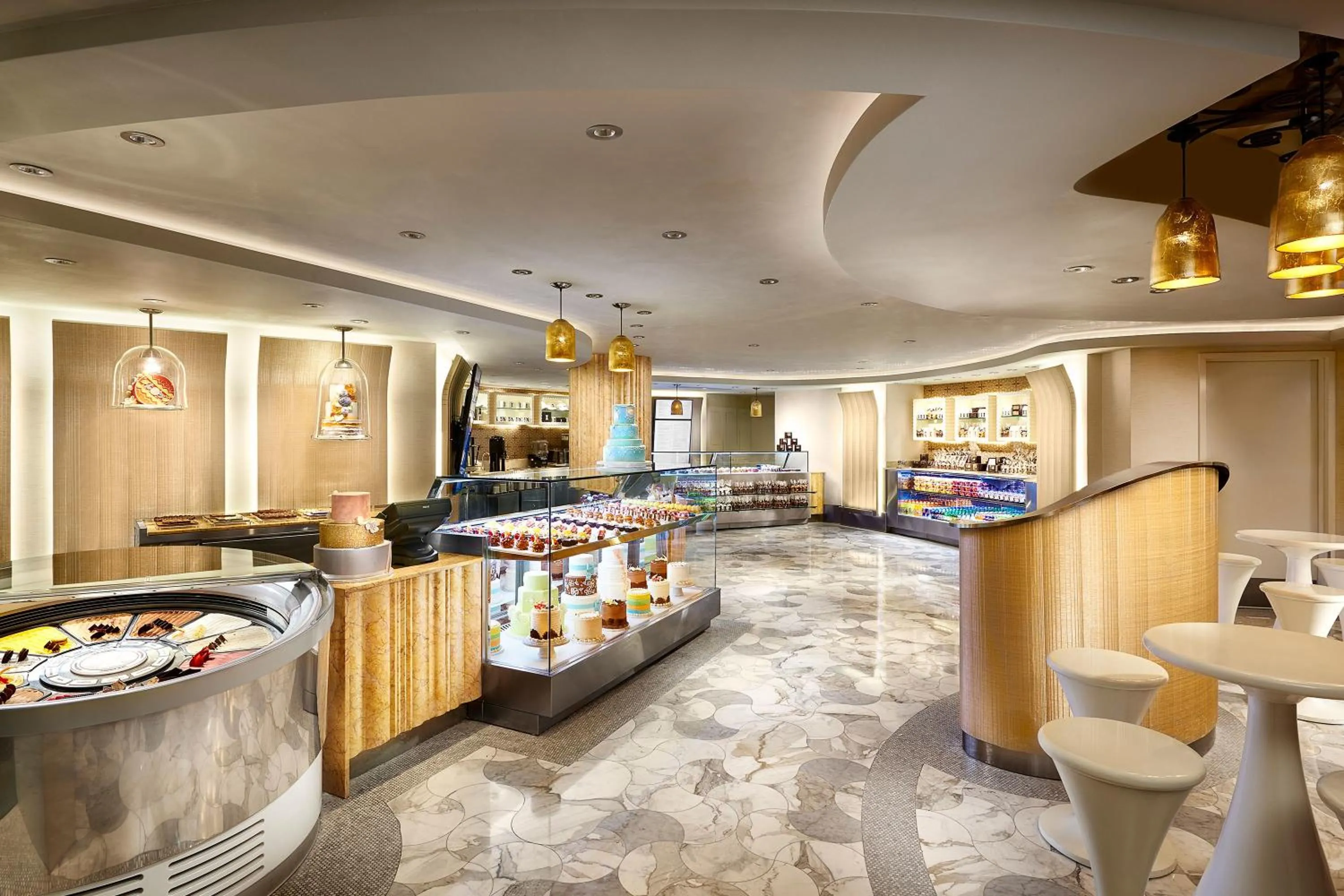 Restaurant/places to eat in Fontainebleau Miami Beach