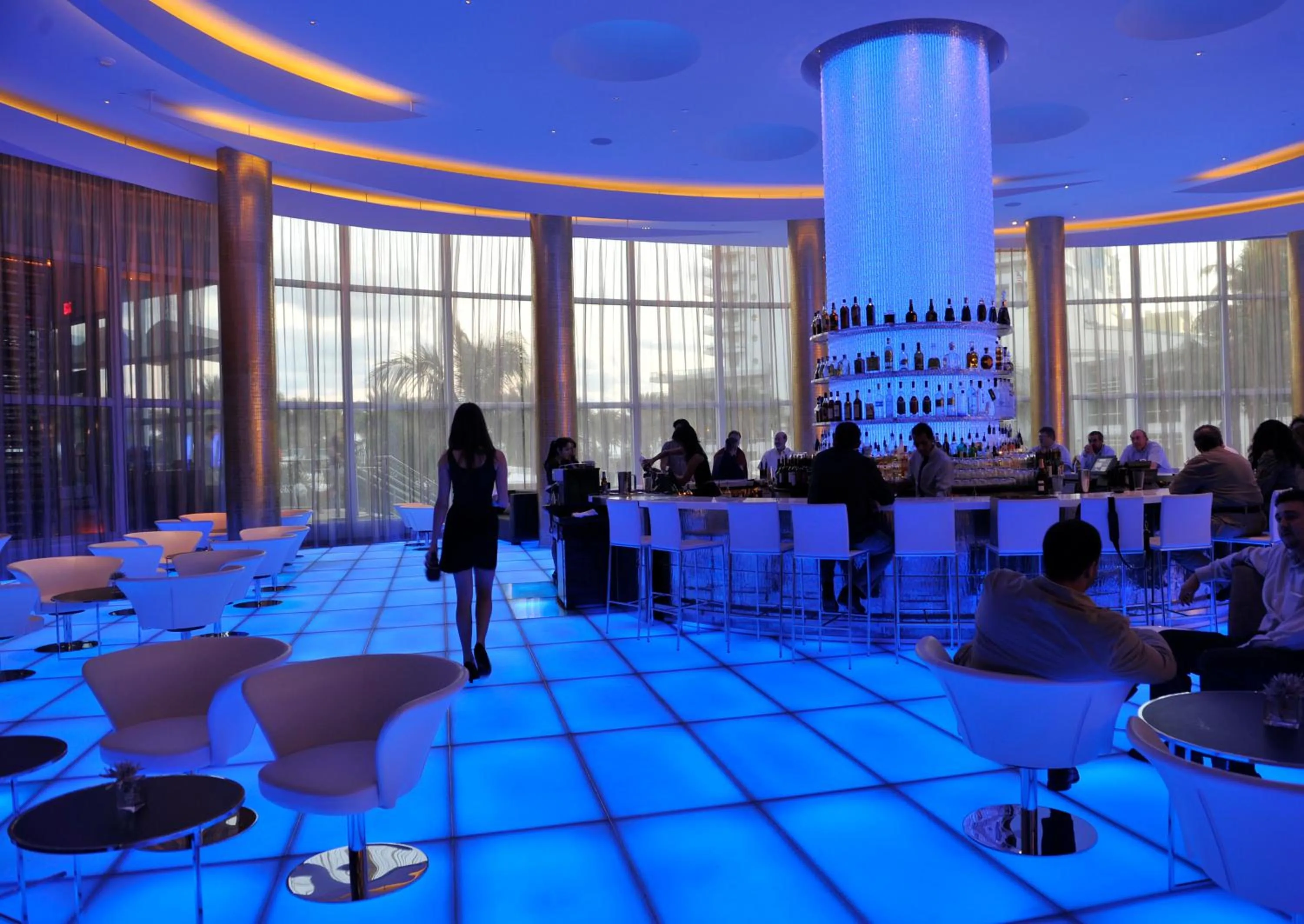 Lounge or bar in Fontainebleau Miami Beach