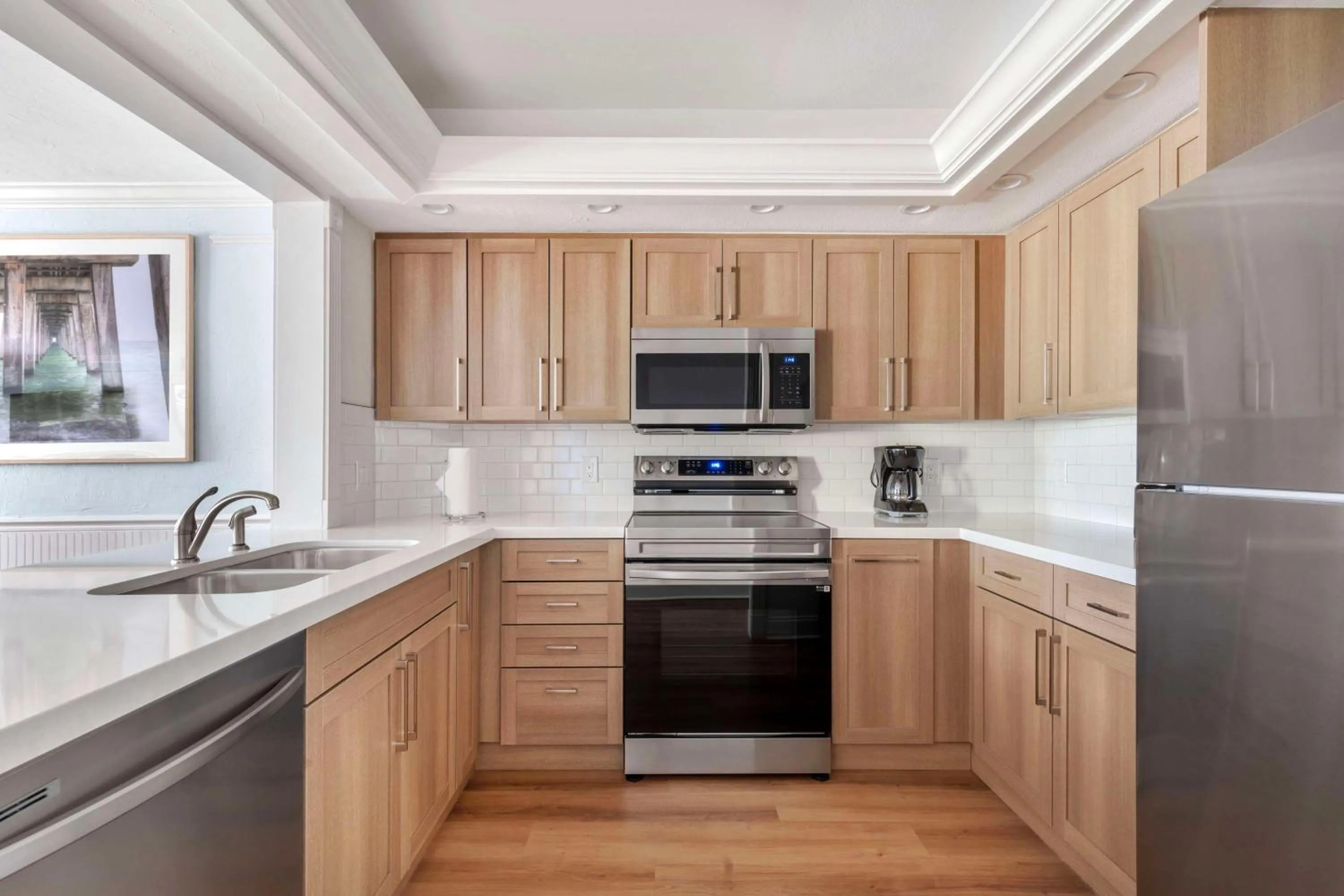 Kitchen or kitchenette in Hilton Vacation Club Charter Club Naples Bay