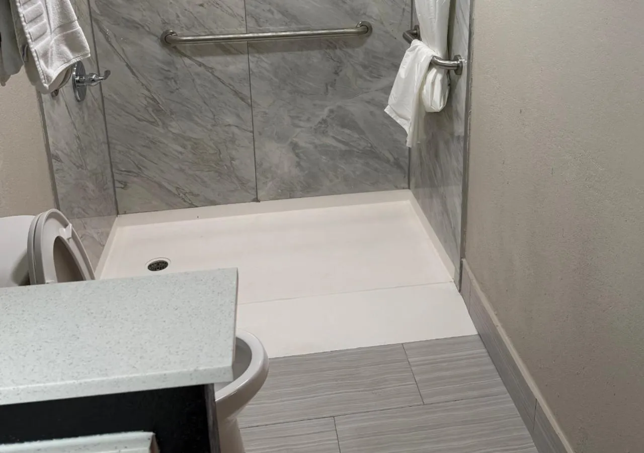 Bathroom in Lx Hotel, Powered by ACW Circle