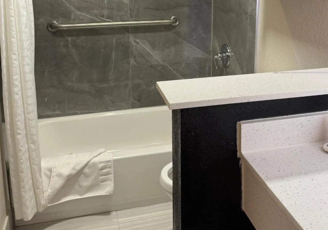 Bedroom in Lx Hotel, Powered by ACW Circle