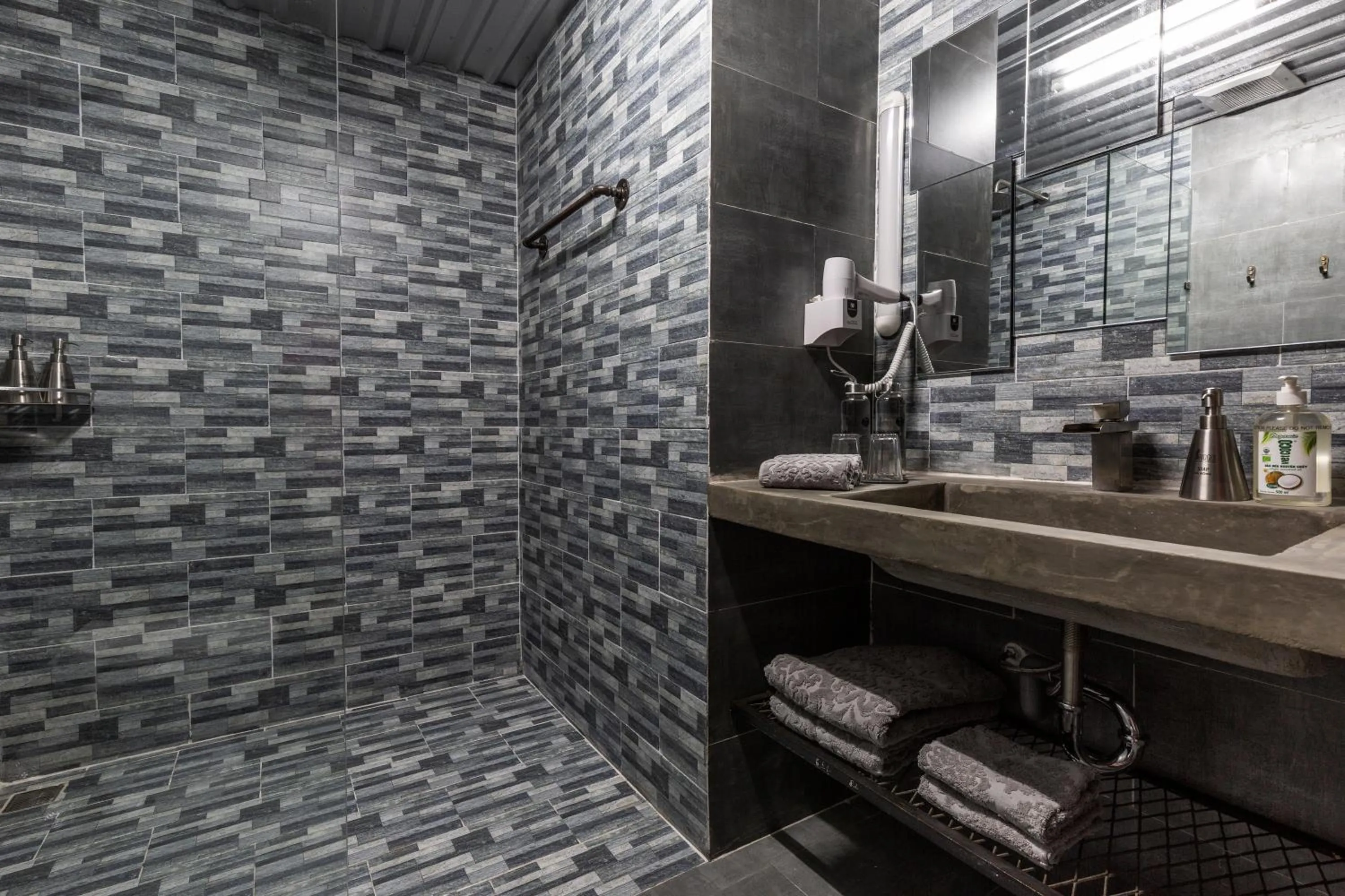 Bathroom in Bridges Danang Boutique Hotel