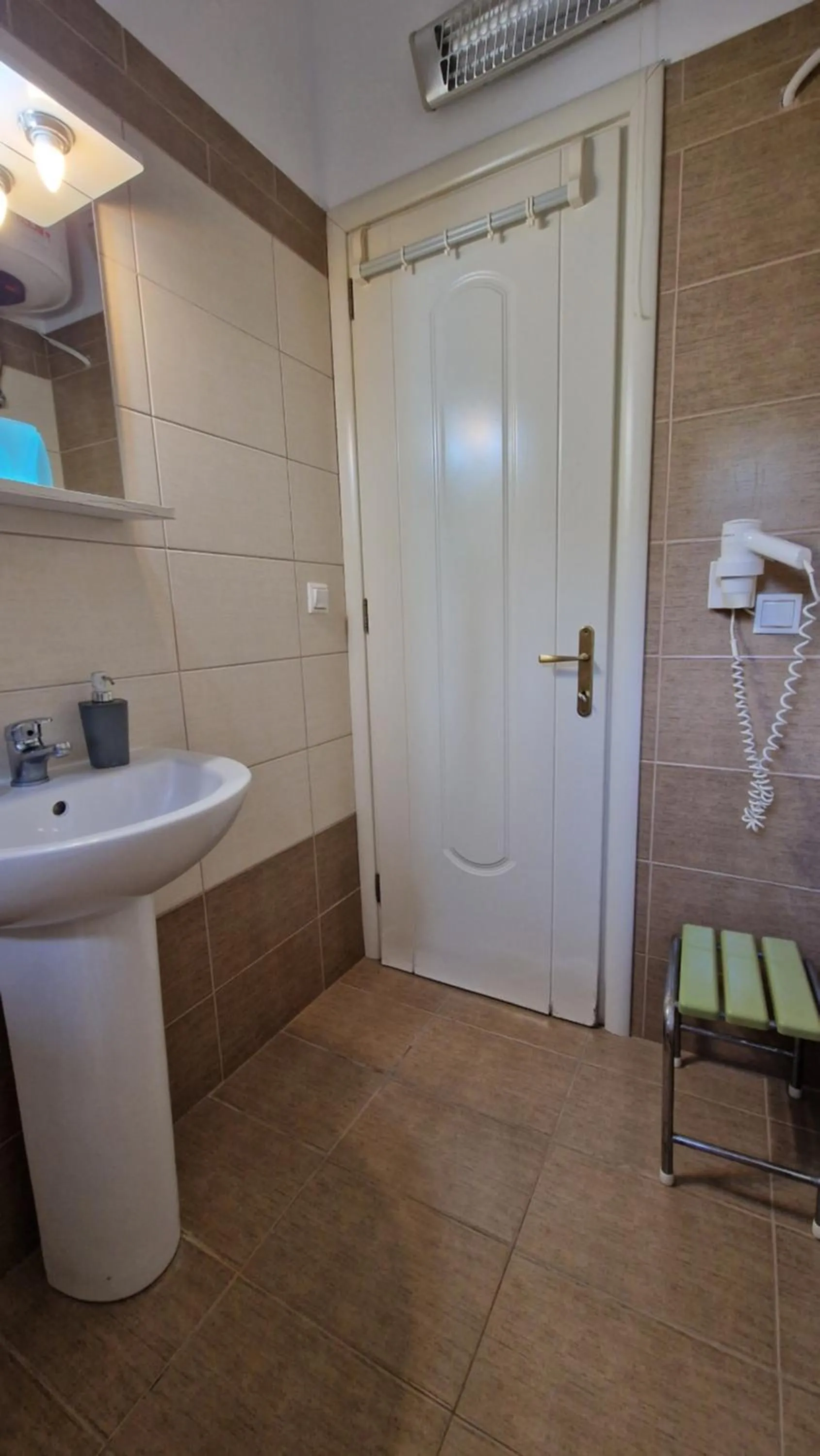 Scorpios Apartments