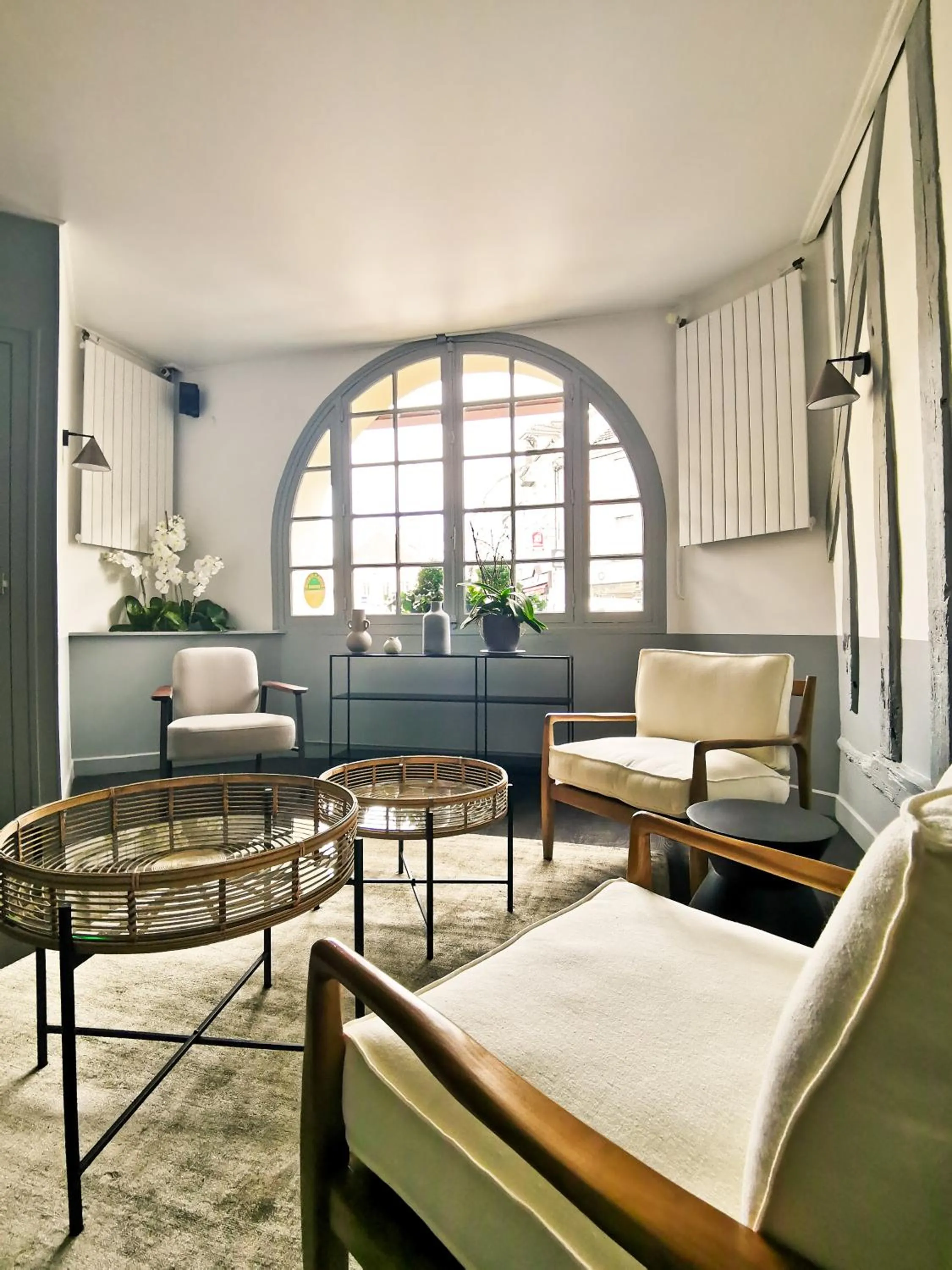 Property building in Logis Hôtel & Restaurant du Sauvage