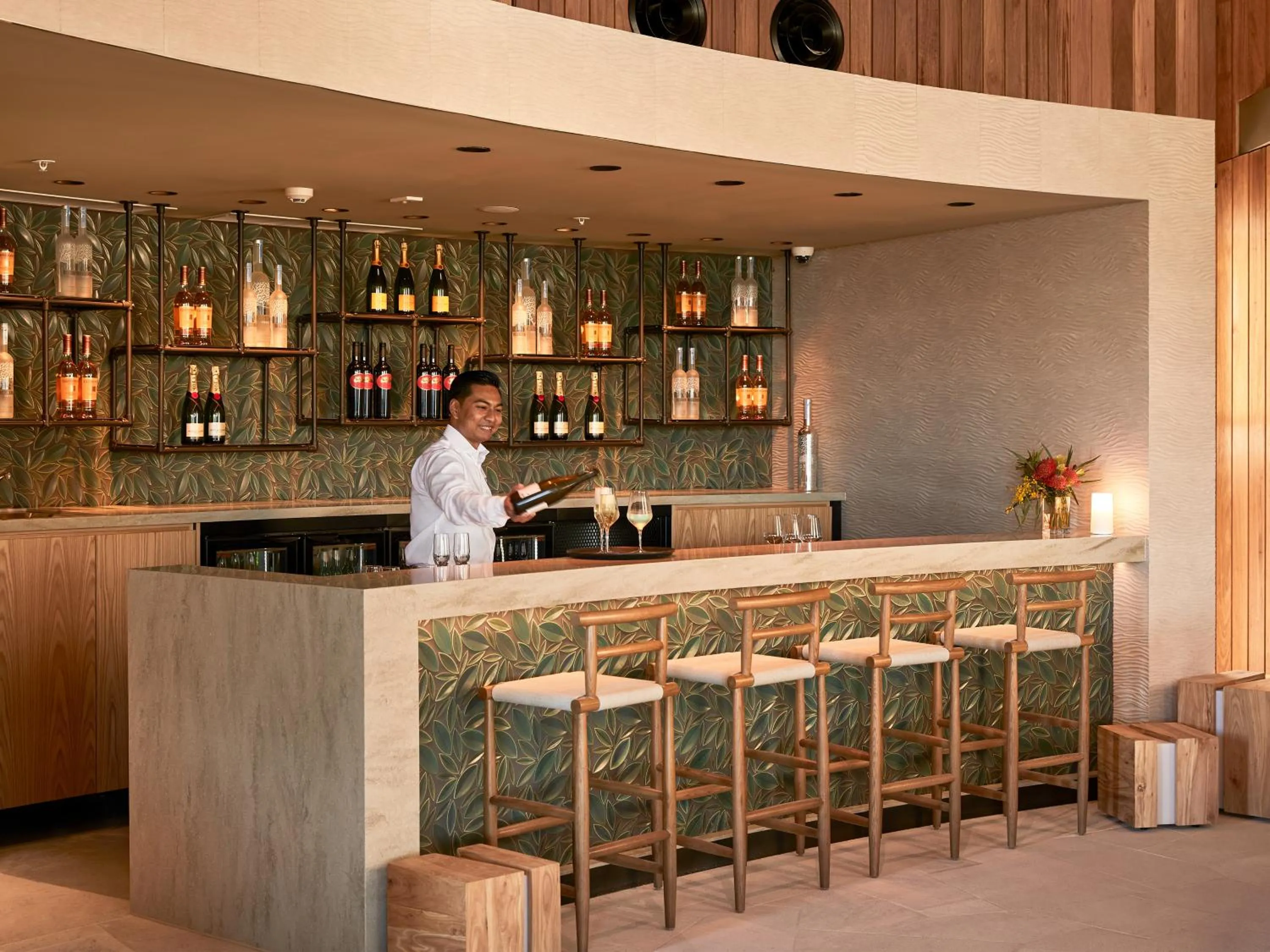 Lounge or bar in Wildlife Retreat at Taronga