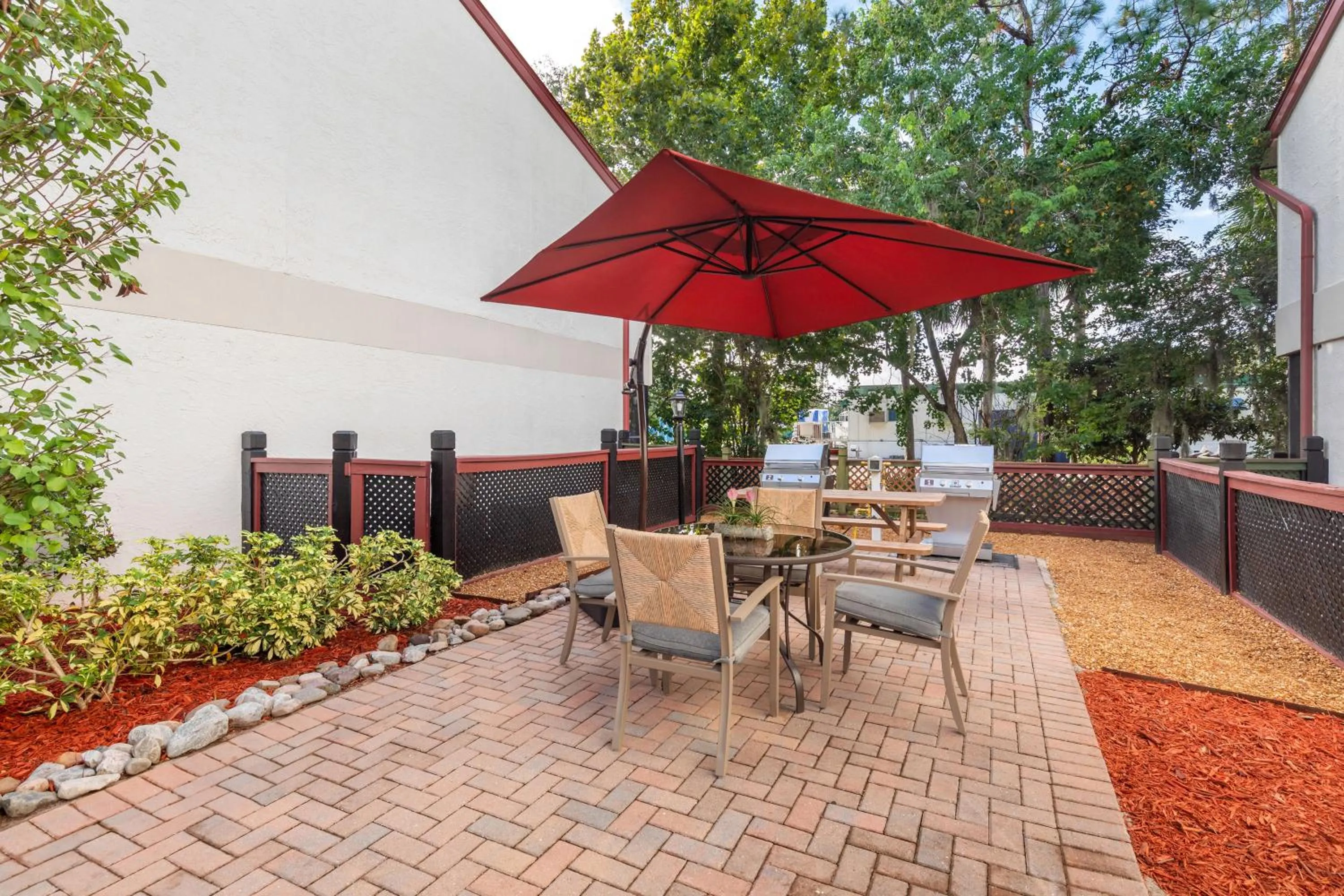 BBQ facilities in Bryan's Spanish Cove