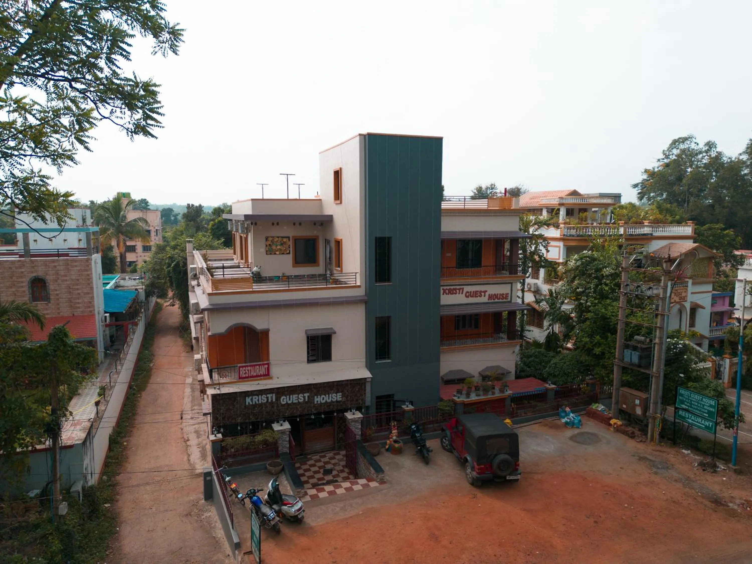 Property building in Kristi Guest House, Shantiniketan