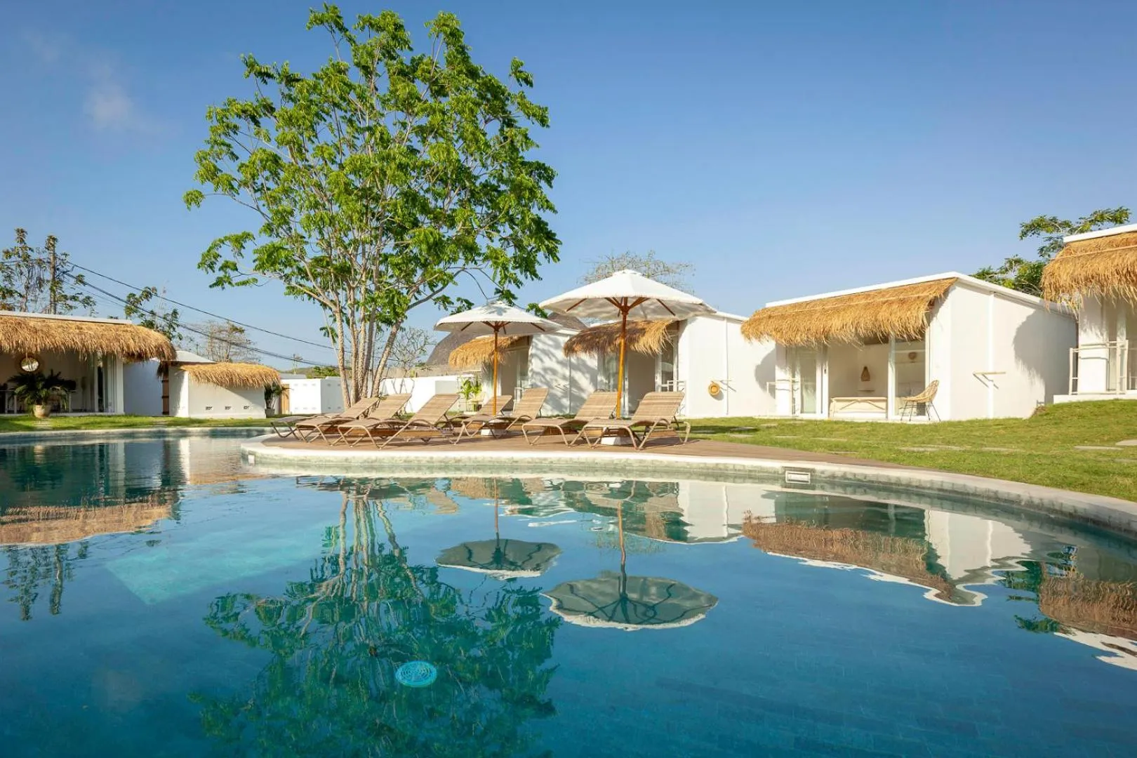 Garden view in The Bingin Beach Villas' Bungalow Resort