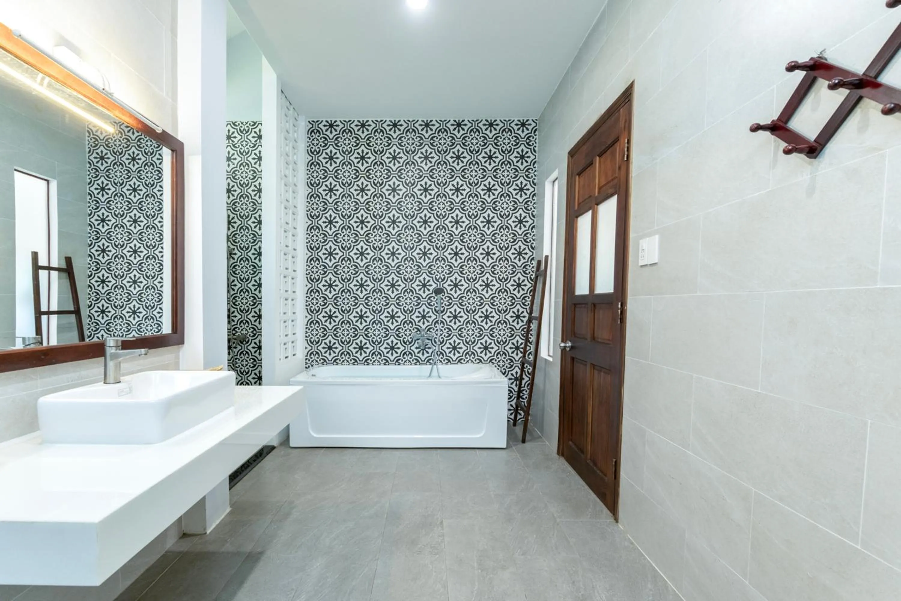 Bathroom, Bed in Kingo Retreat Resort