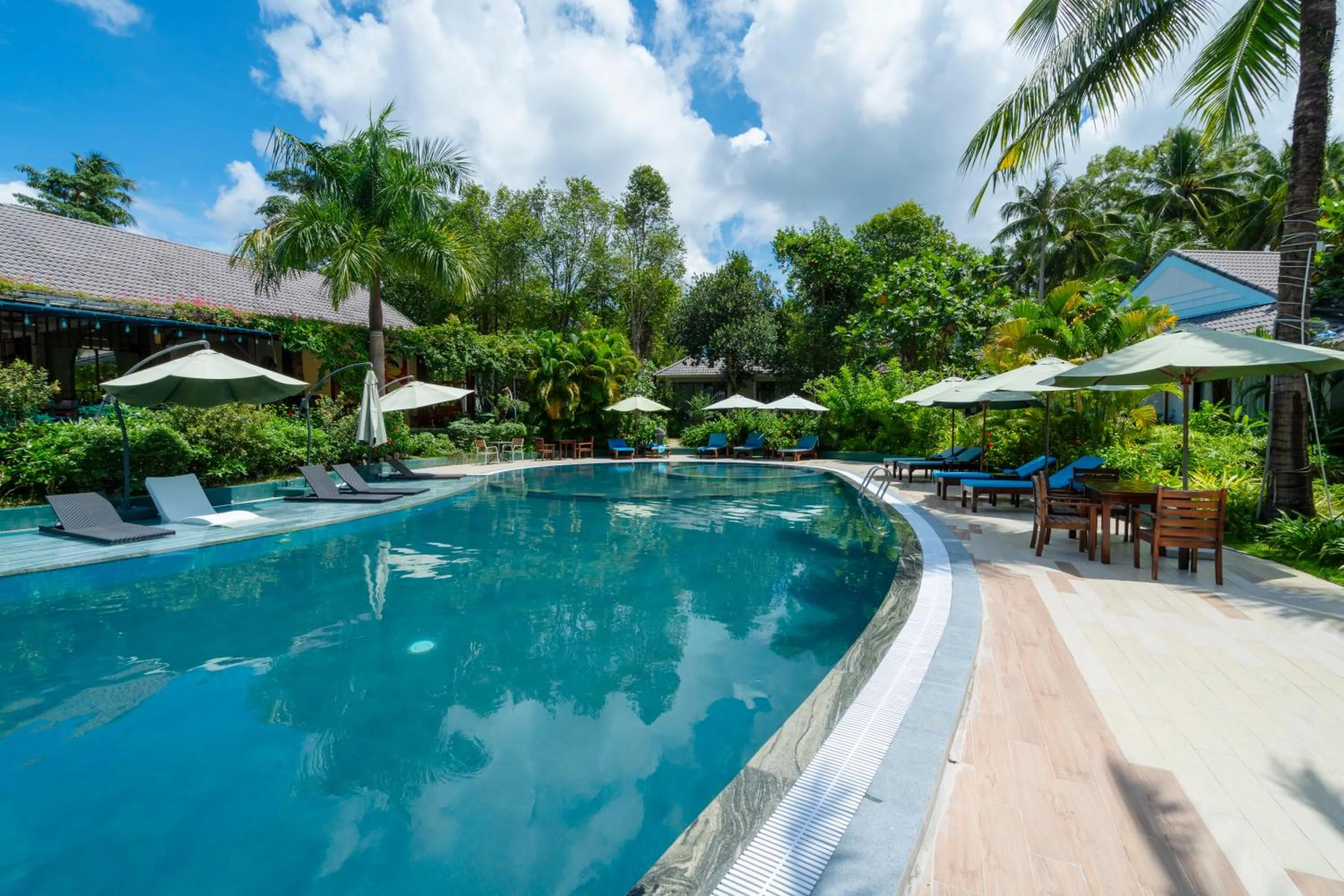 Garden in Kingo Retreat Resort