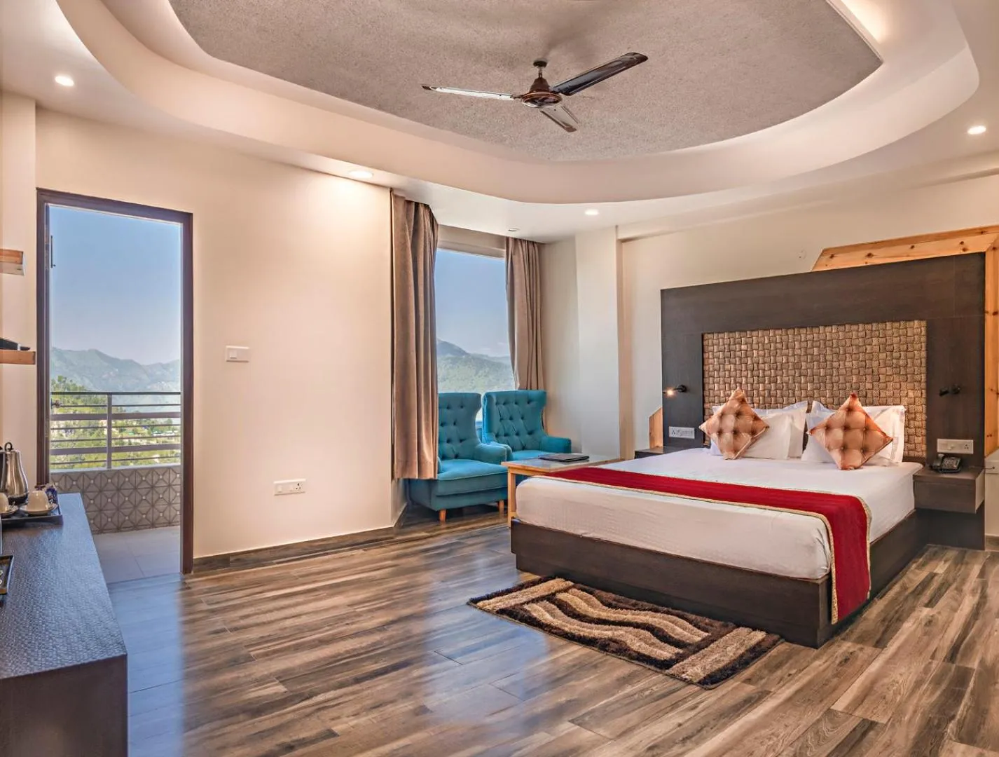 View (from property/room), Bed in Kanishka Retreat Resort Chail