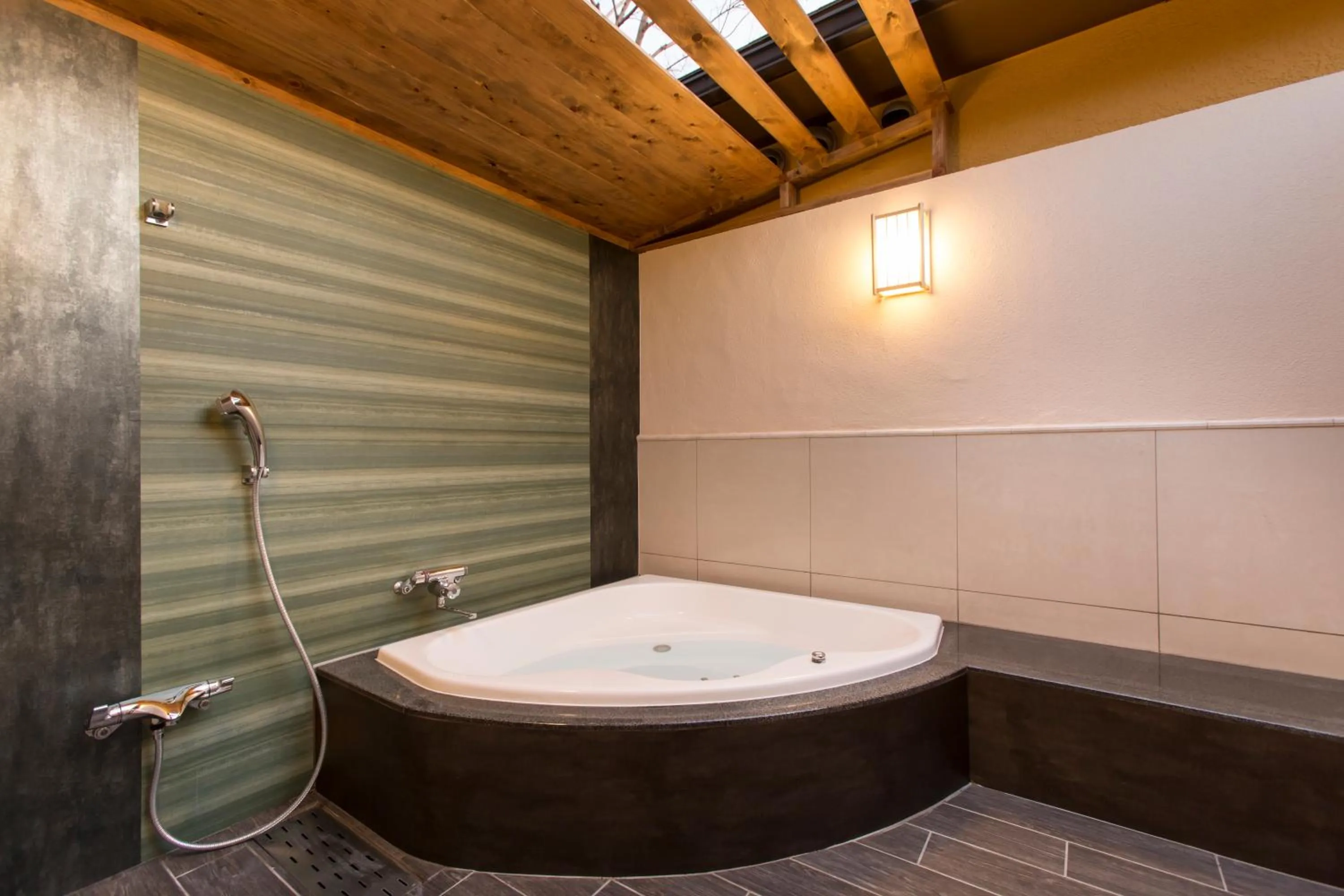 Open Air Bath in Tsuki no Yado Kaguya