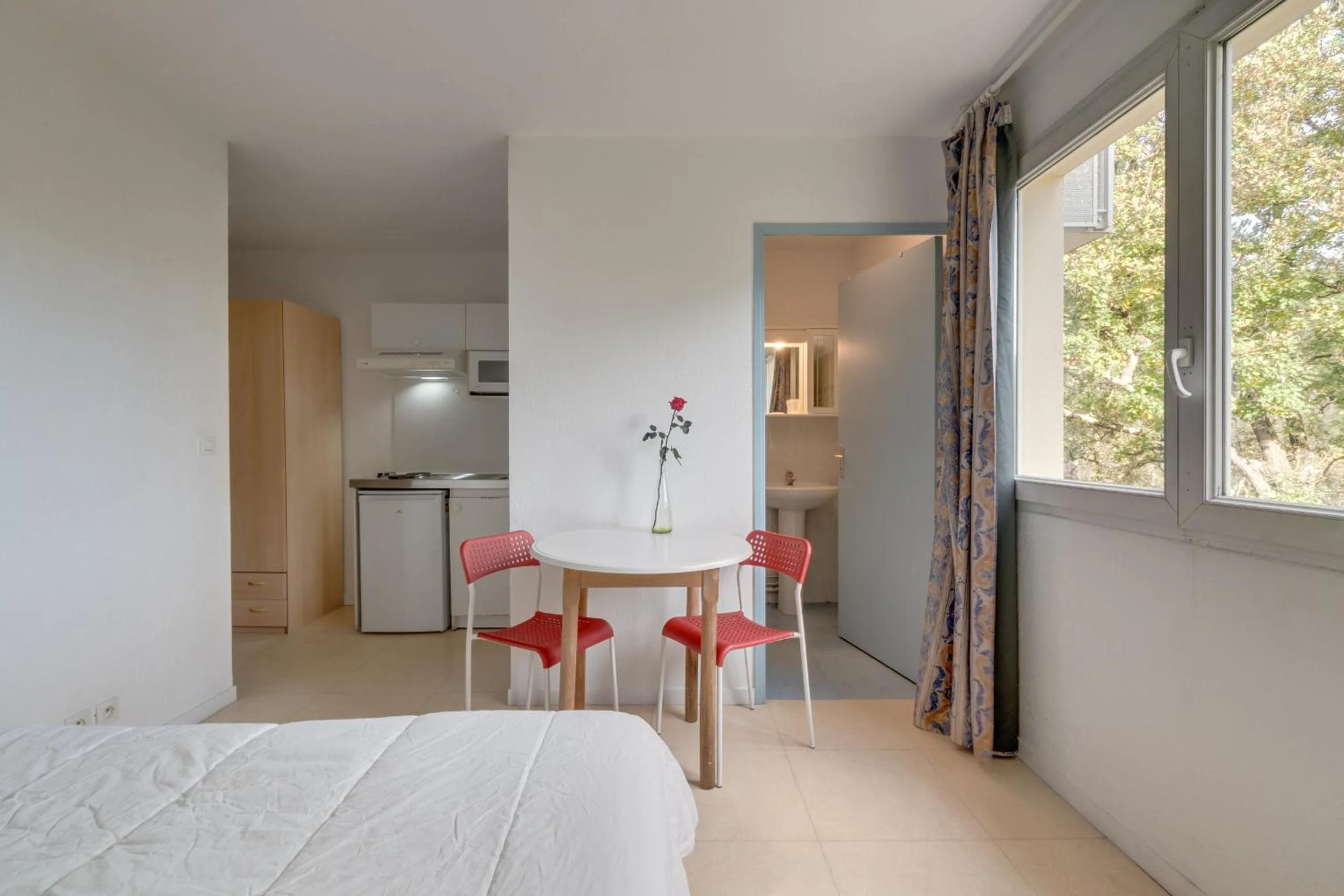 Bed in City Résidence Sophia