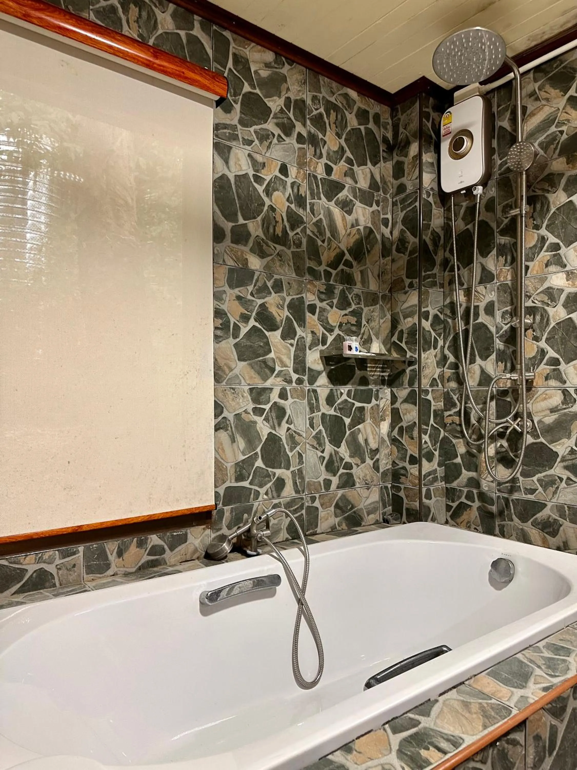 Shower in Rinna Resort