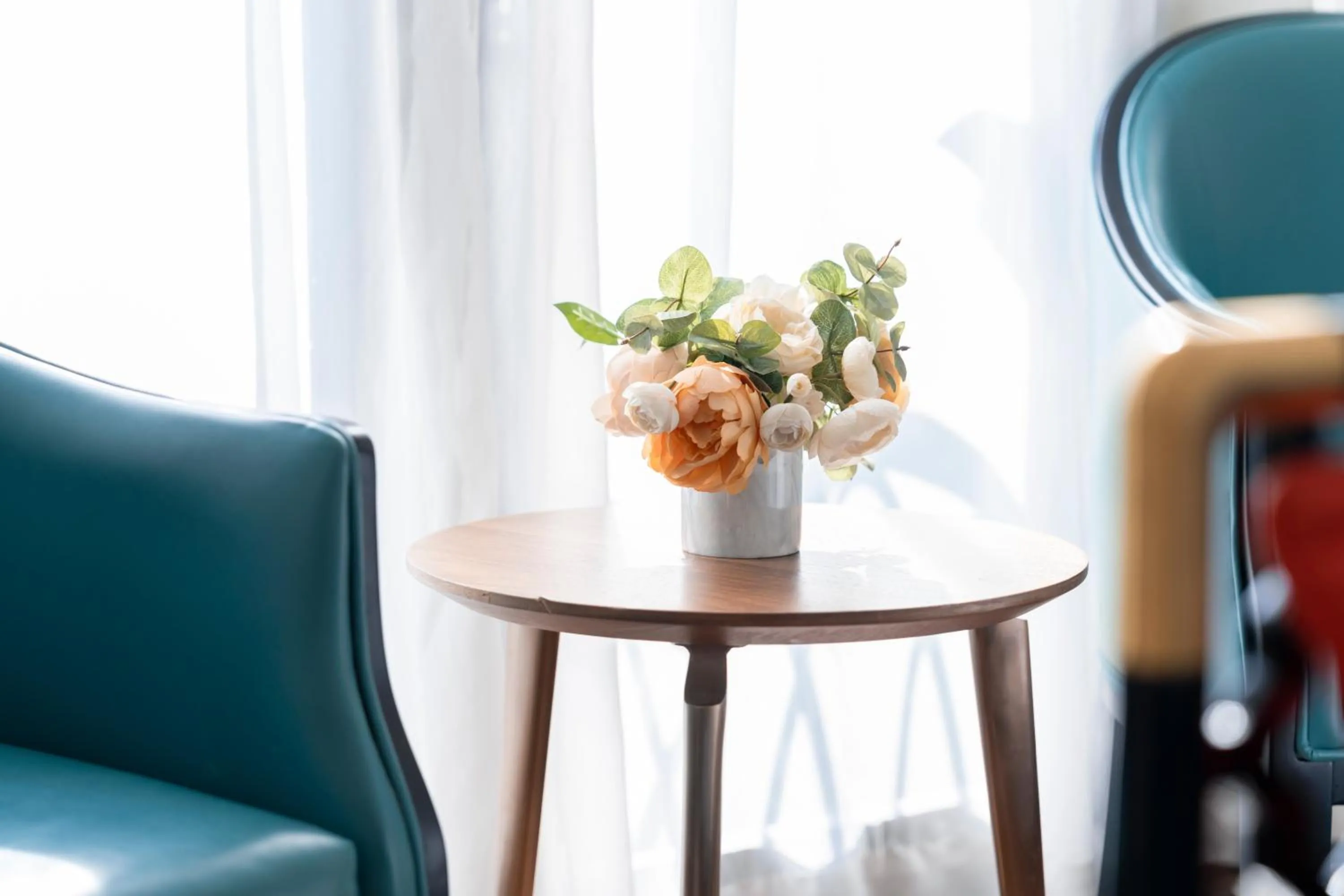 Area and facilities in Minasi HanoiOi Lakeside Hotel