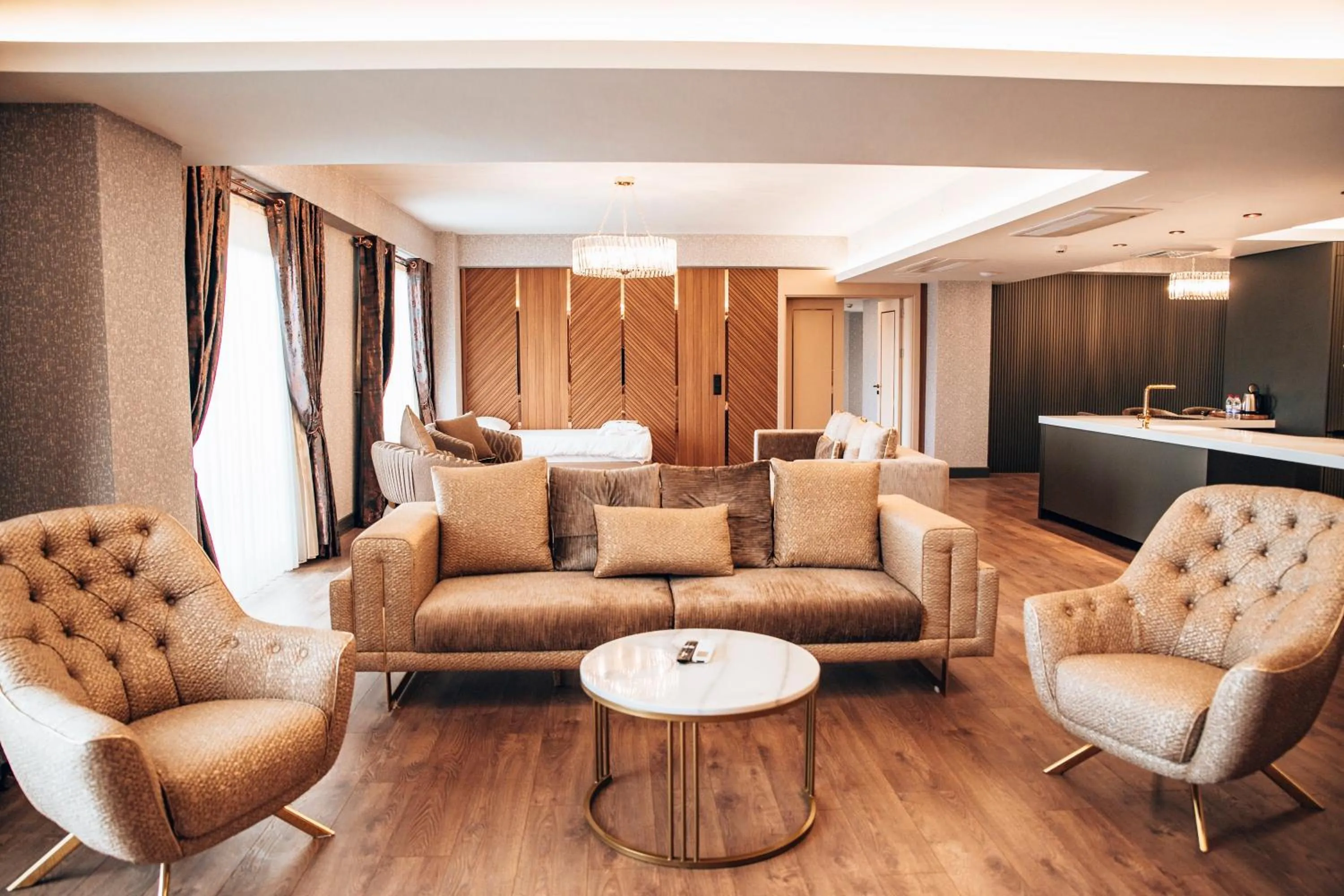 ADEMPİRA TERMAL&SPAHOTEL