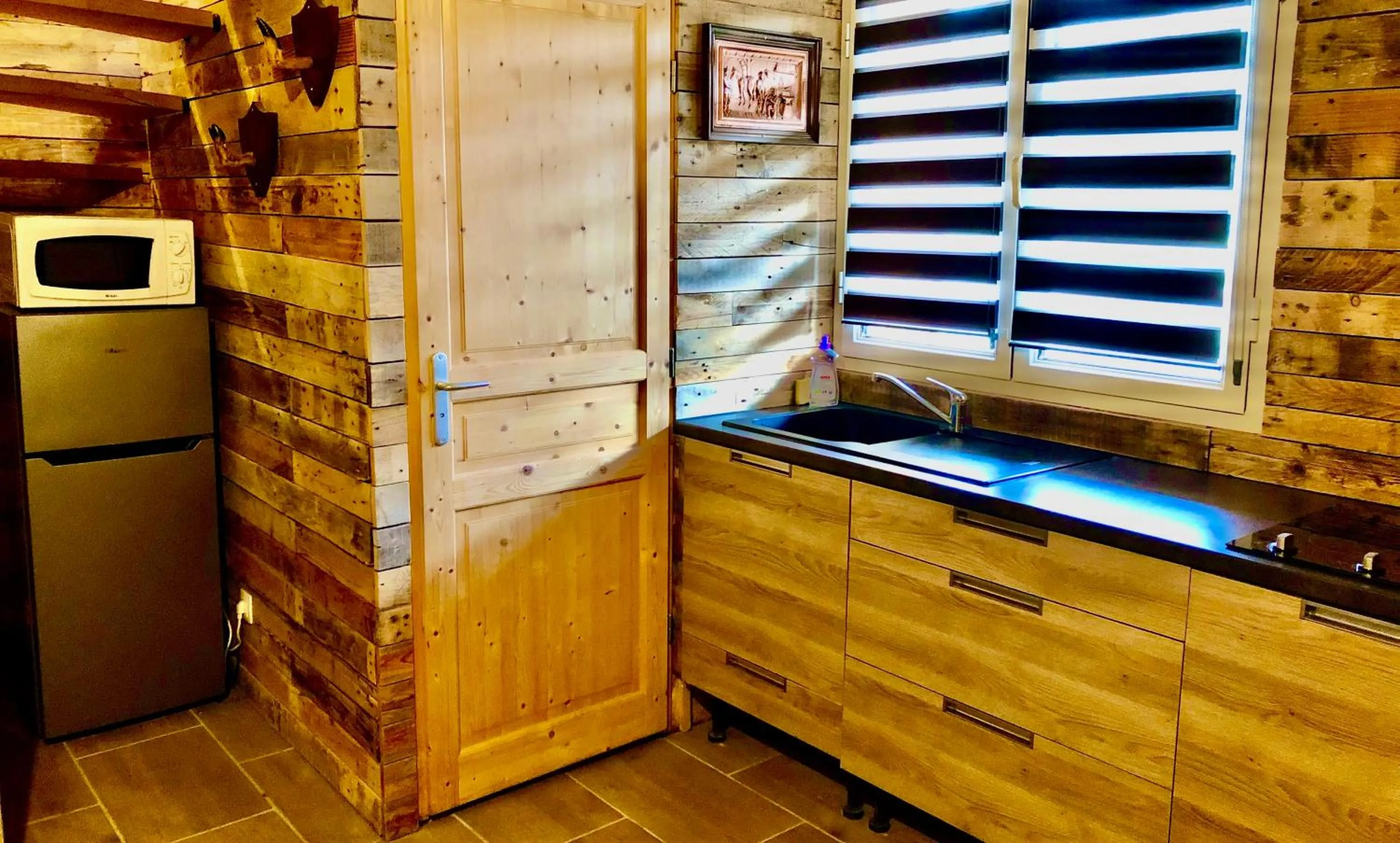 Kitchen or kitchenette in Western City Troyes