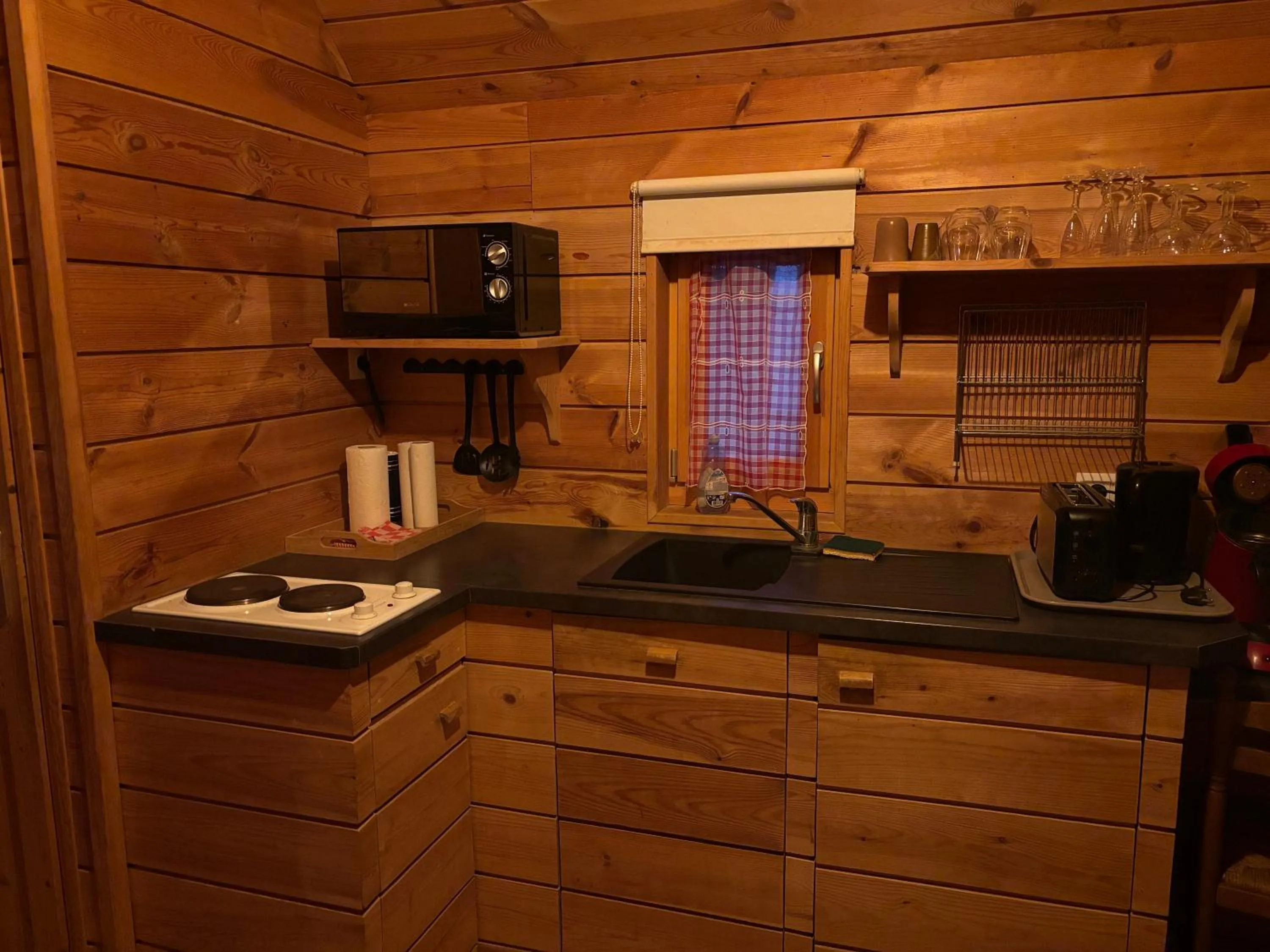 Kitchen or kitchenette in Western City Troyes