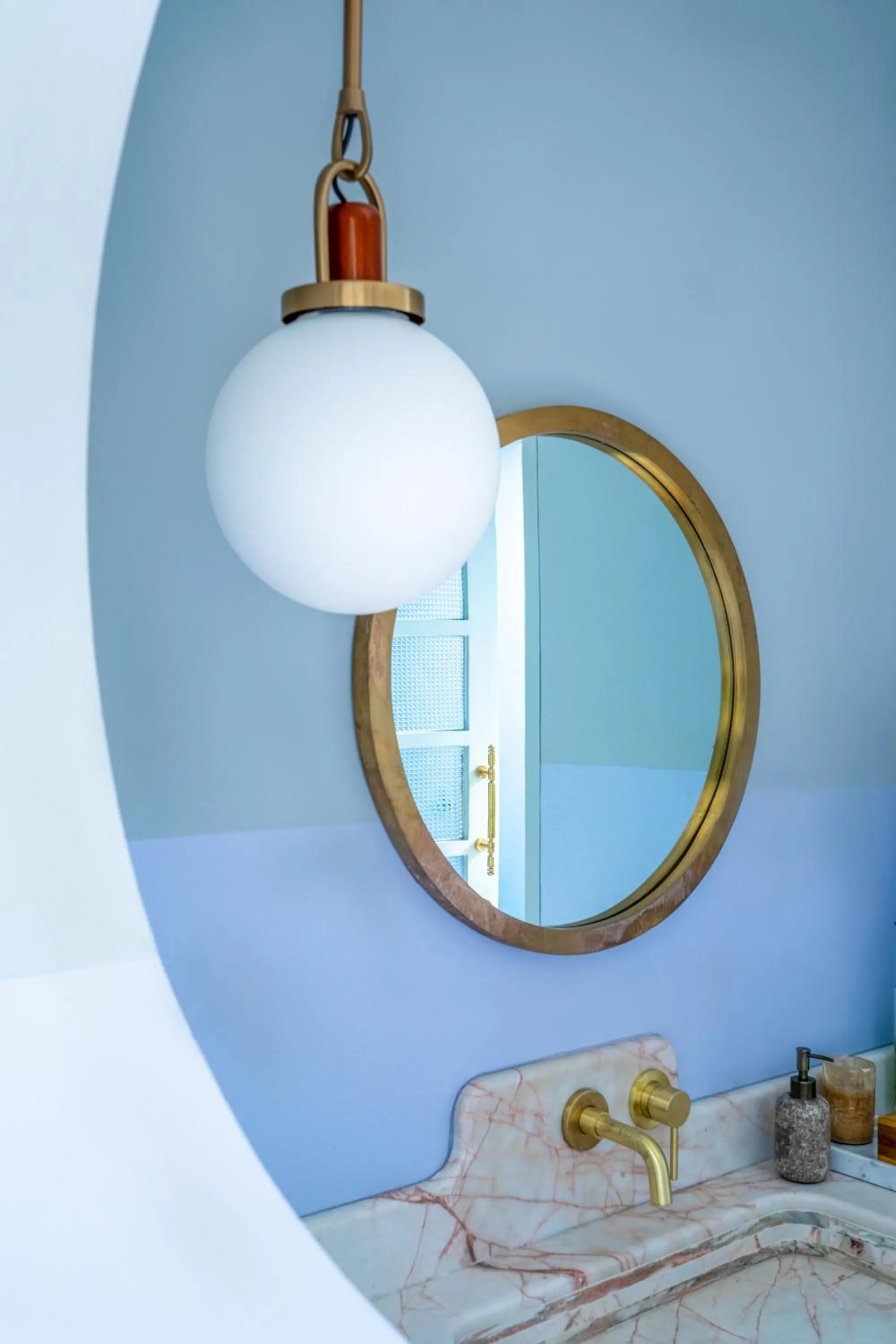 Bathroom, Bed in Ulu Cliffhouse