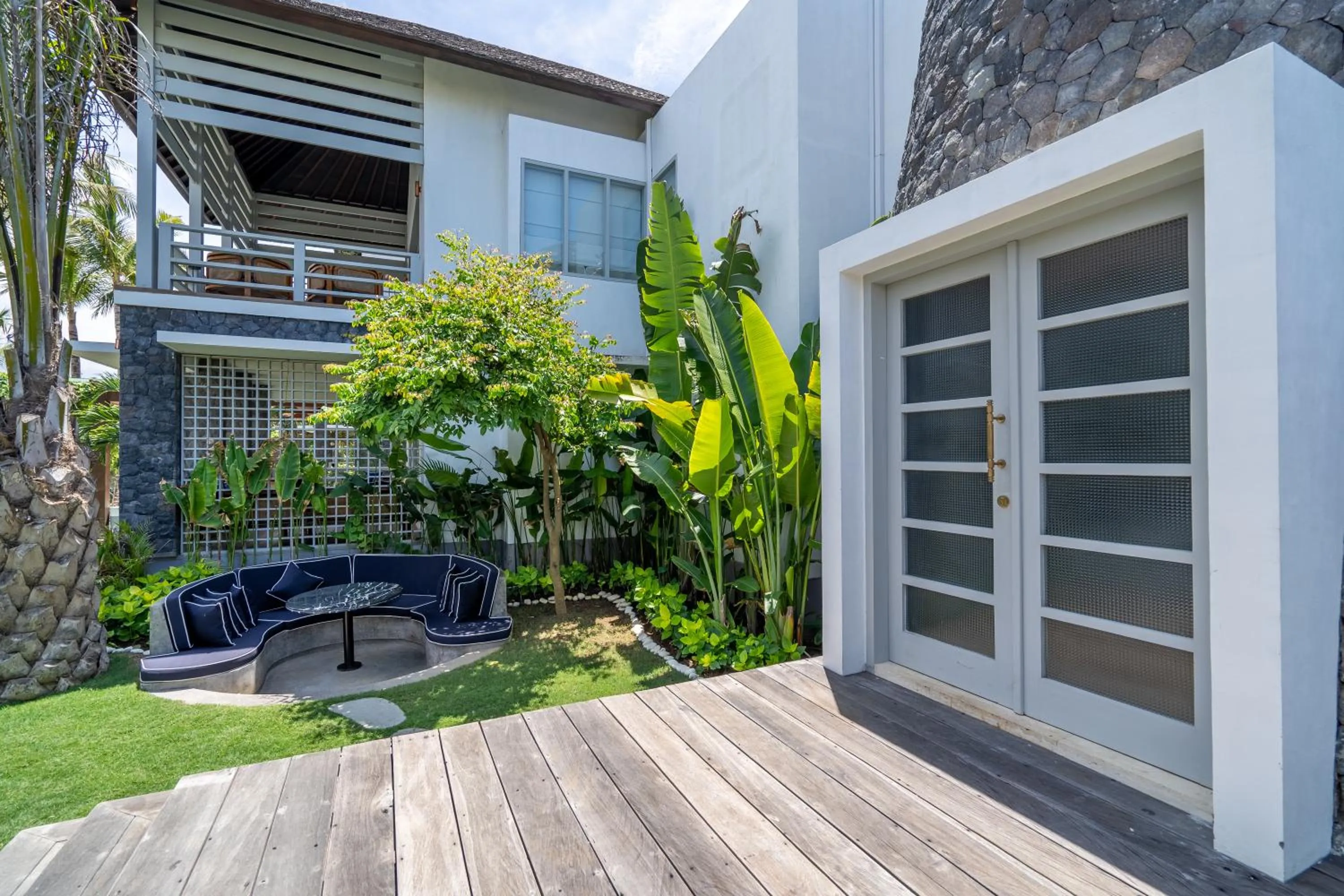 Patio in Ulu Cliffhouse