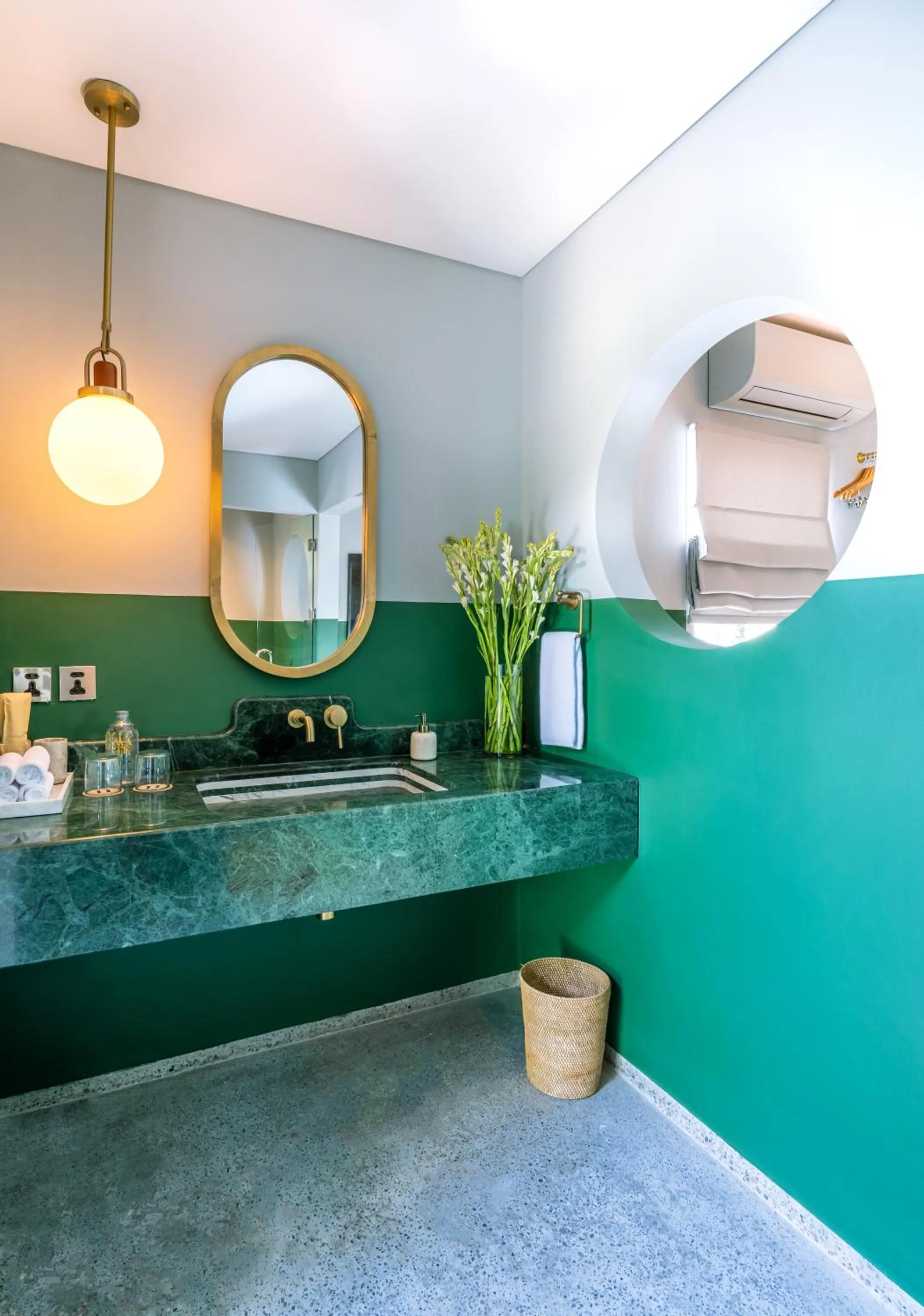 Bathroom in Ulu Cliffhouse