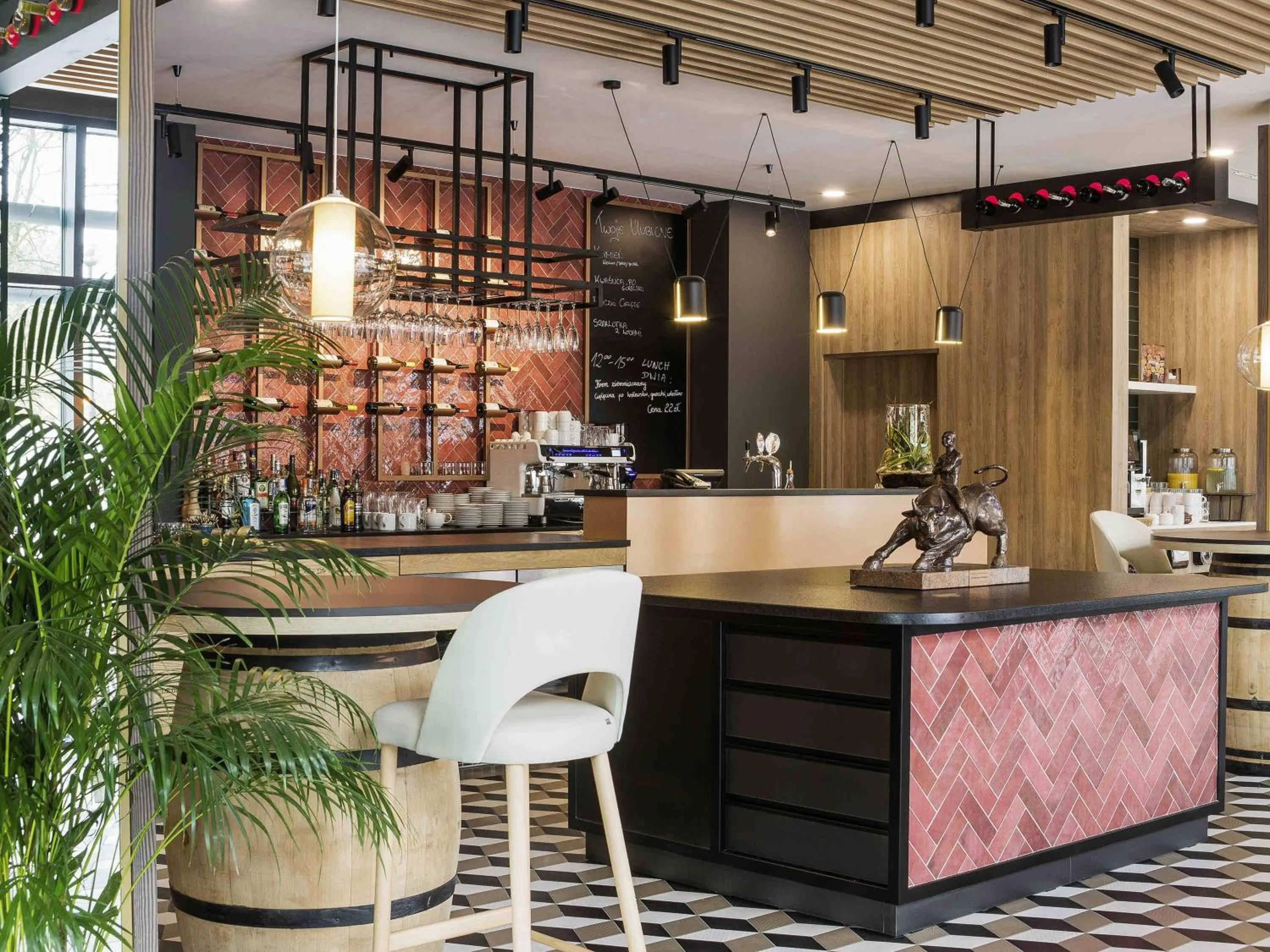 Restaurant/places to eat in ibis Styles Kraków East