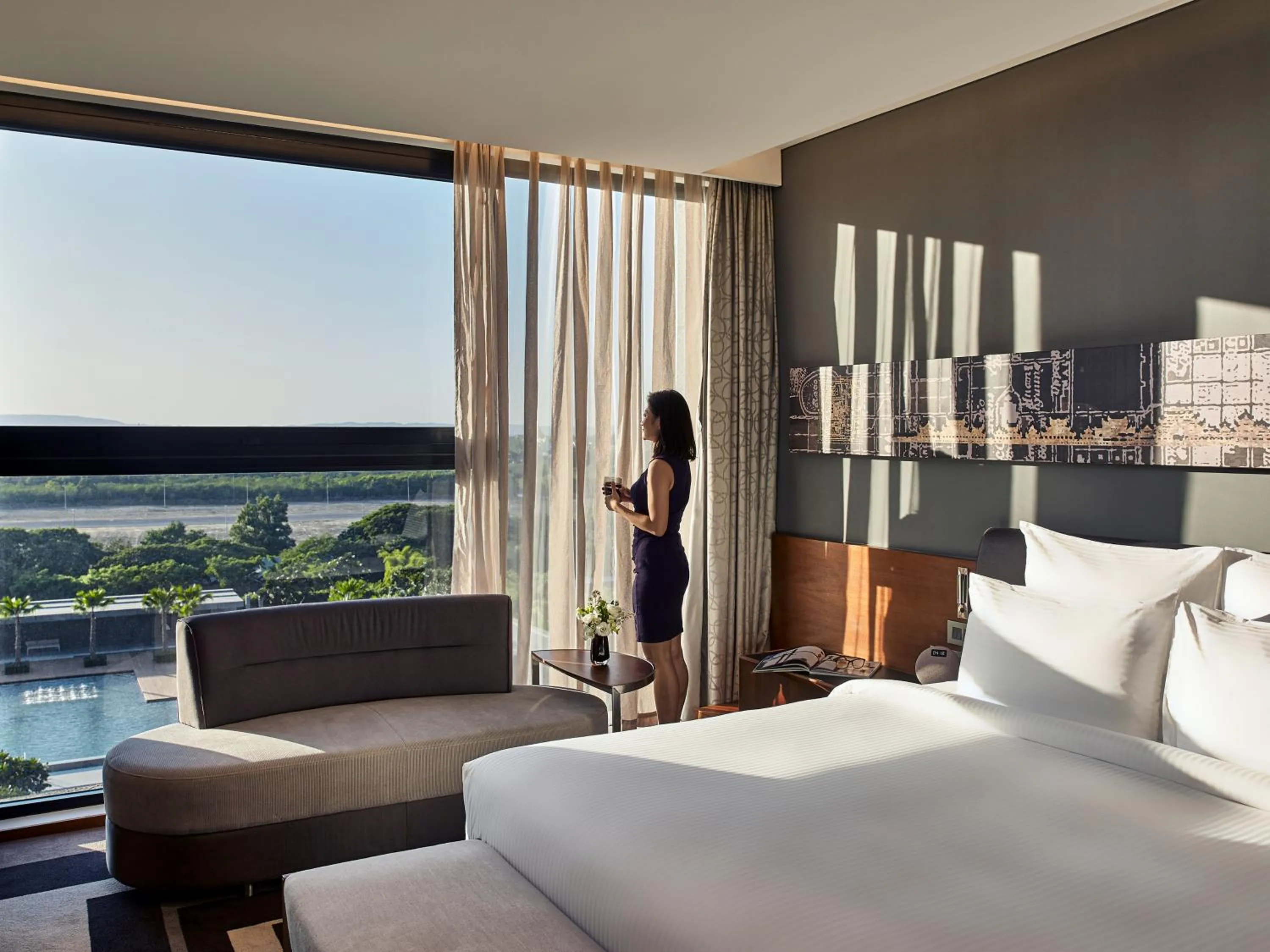 Bedroom in Mingalar Mandalay Hotel