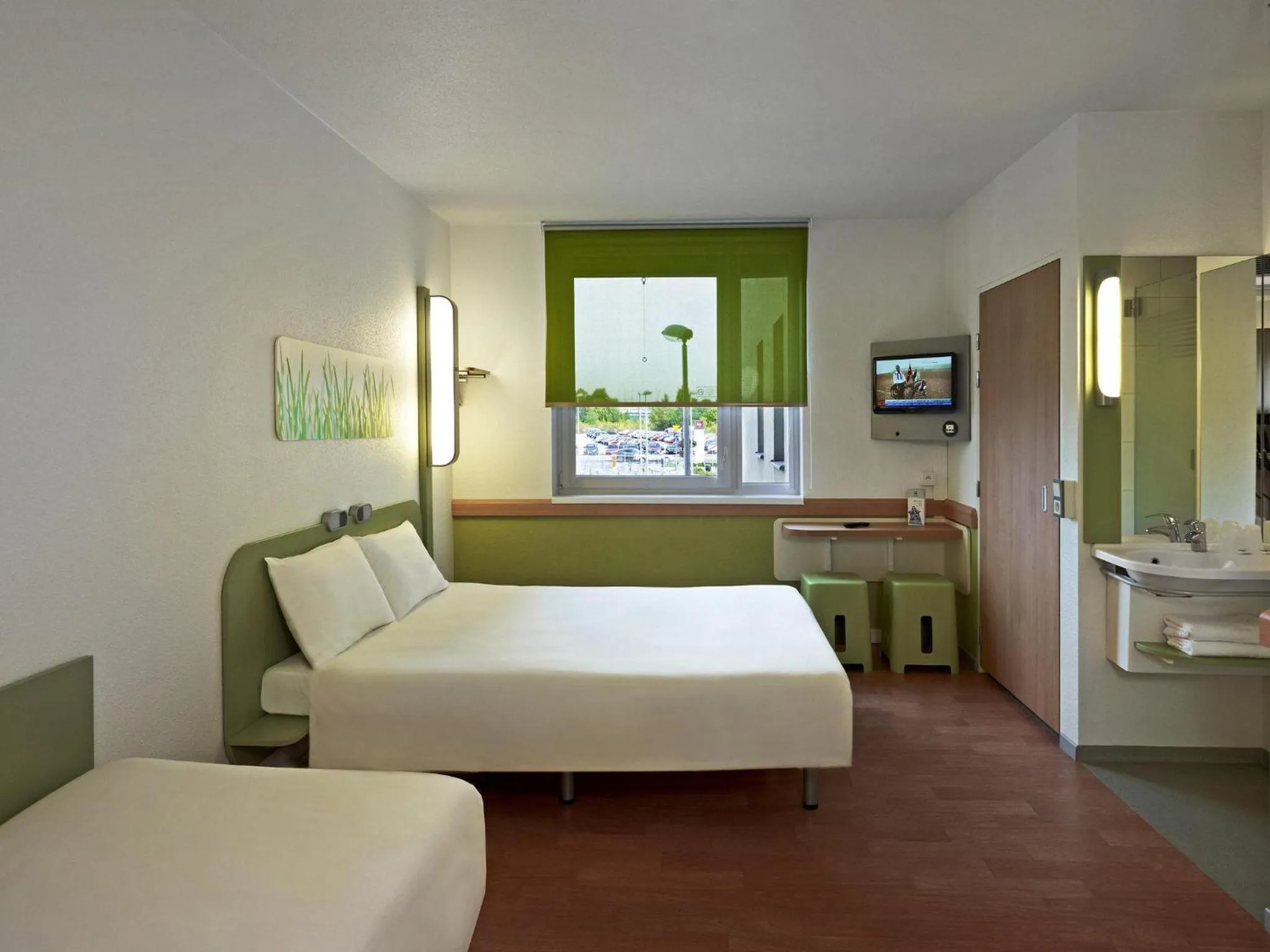 Bedroom, Bed in ibis budget Krakow Stare Miasto