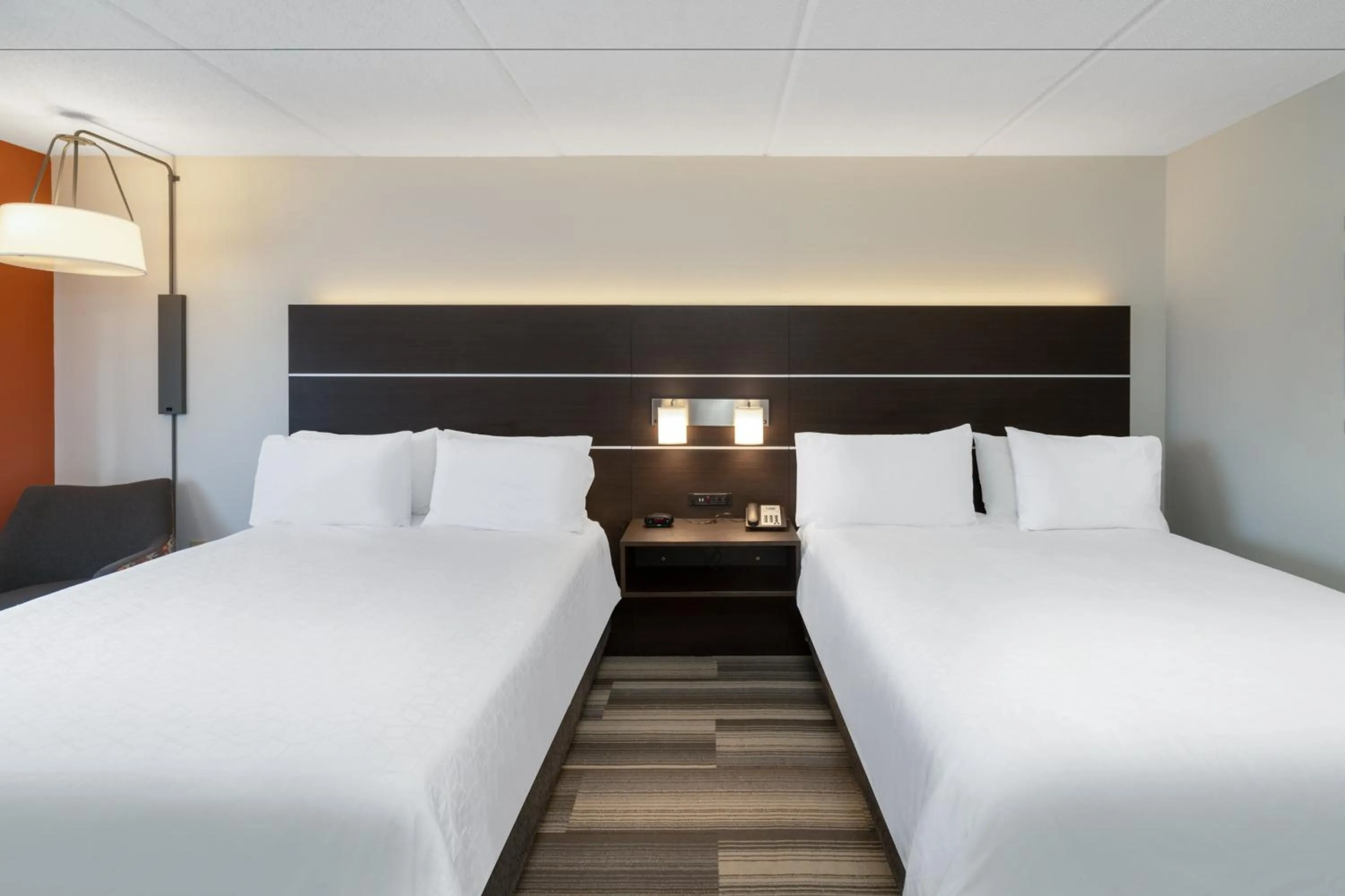 Photo of the whole room, Bed in Holiday Inn Express Hotel & Suites Bluffton at Hilton Head Area by IHG