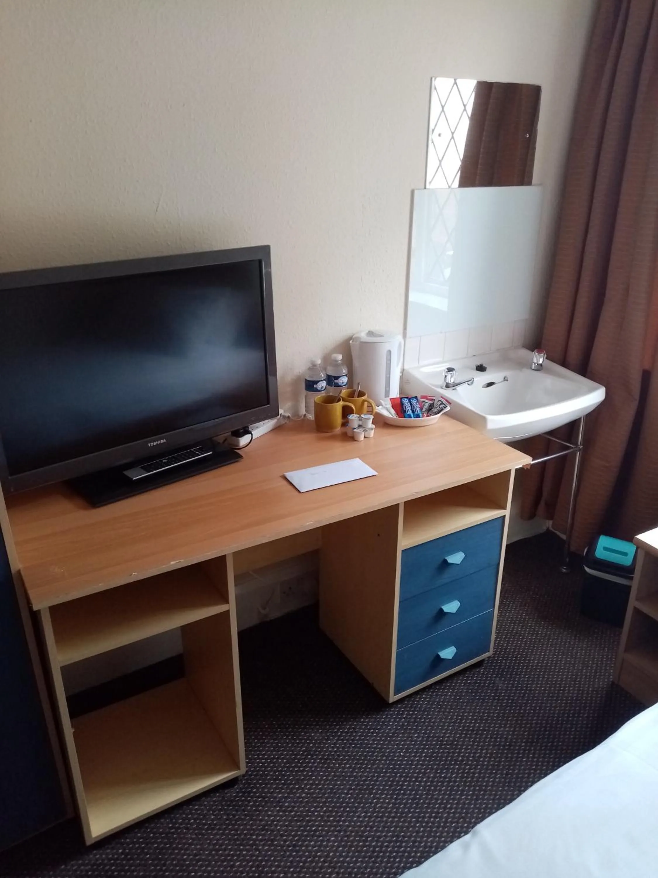 TV and multimedia, Bed in Black Lion