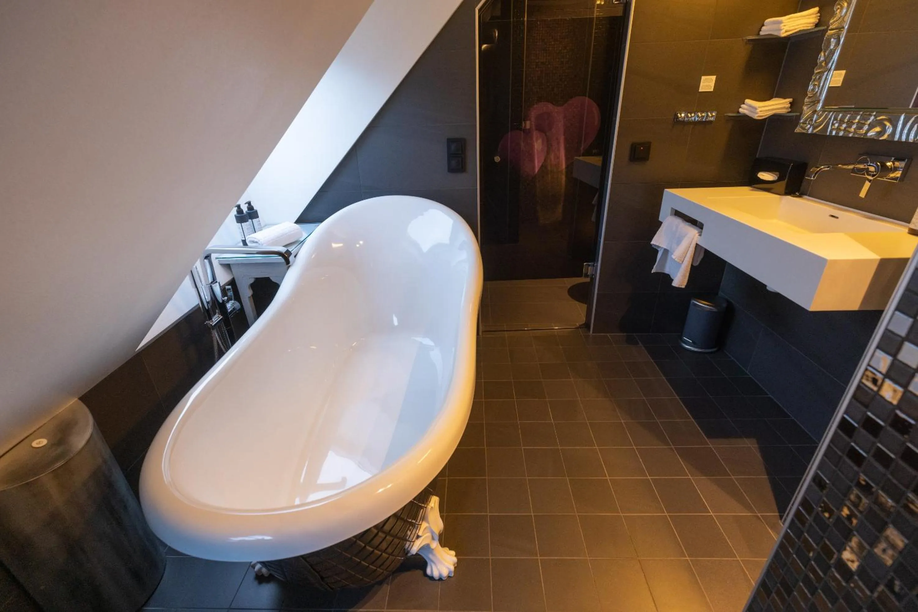 Toilet in Hotel No13