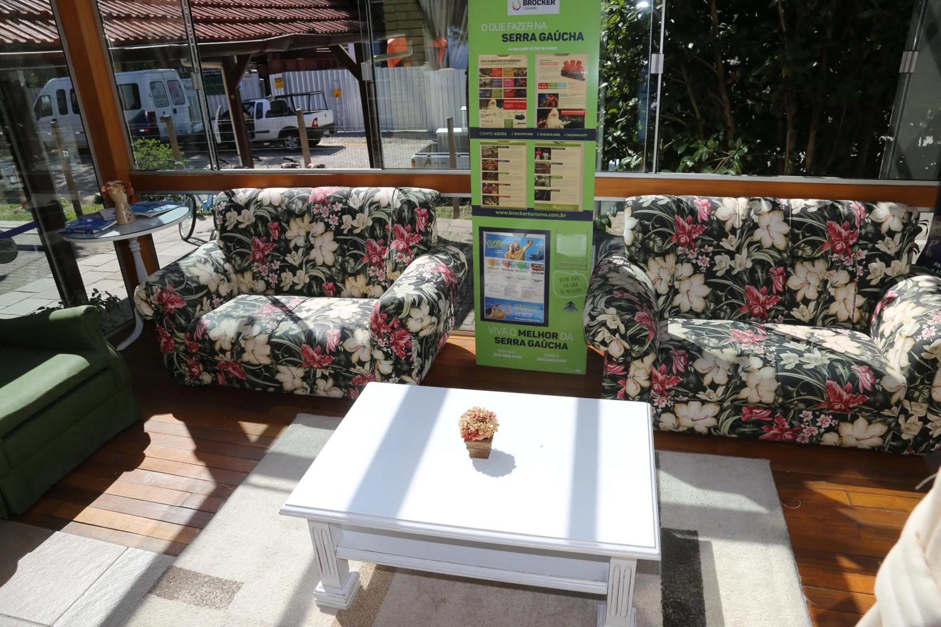 Patio in Hotel Alpen Hof