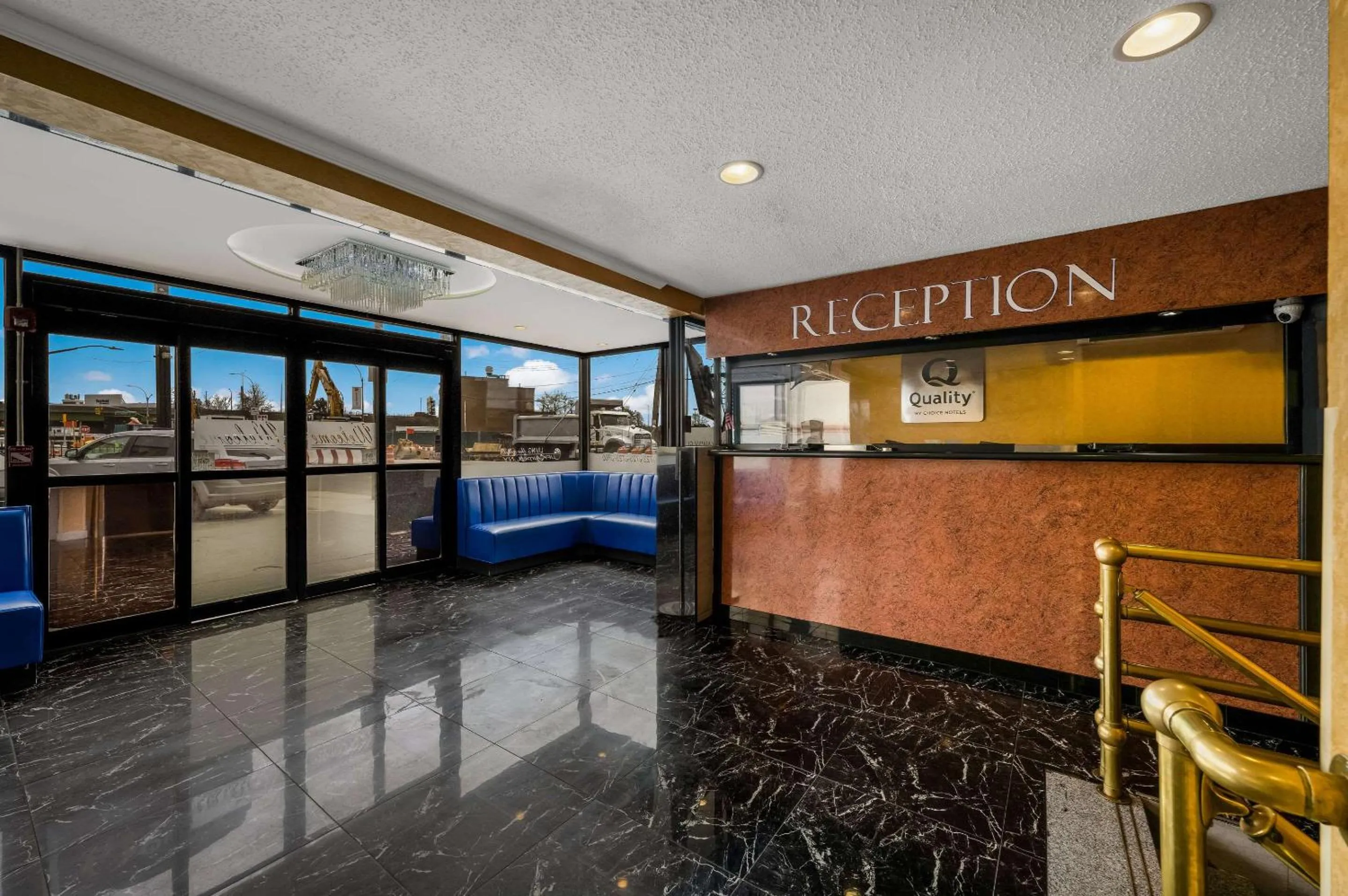 Lobby or reception in Quality Inn JFK Airport Rockaway Blvd