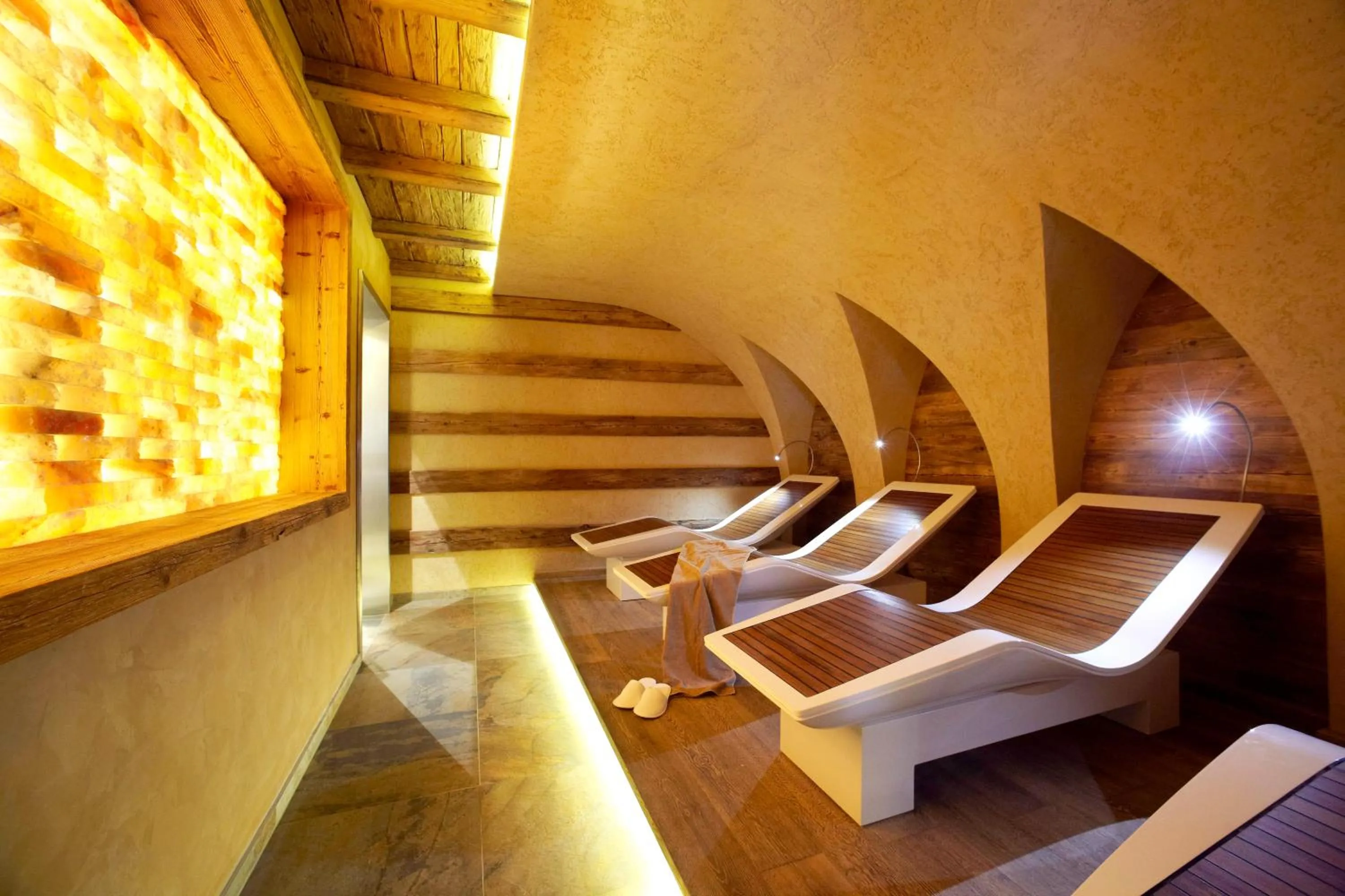 Spa and wellness centre/facilities in Hotel Bergblick 5 Sterne