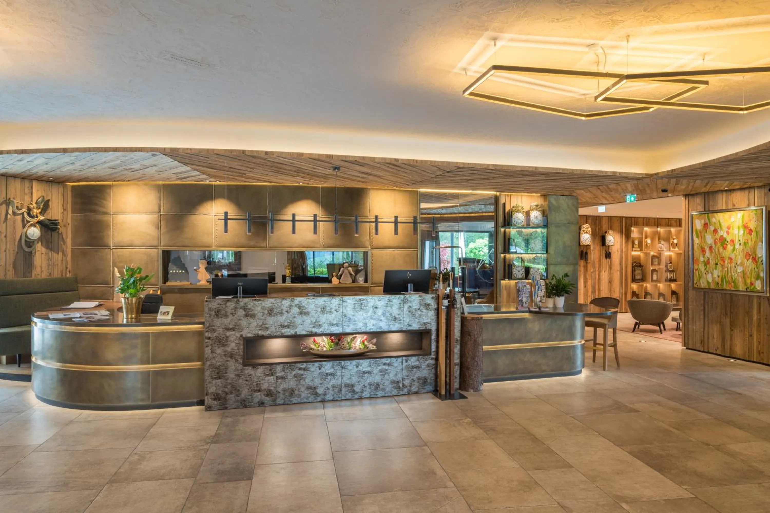 Lobby or reception in Hotel Bergblick 5 Sterne