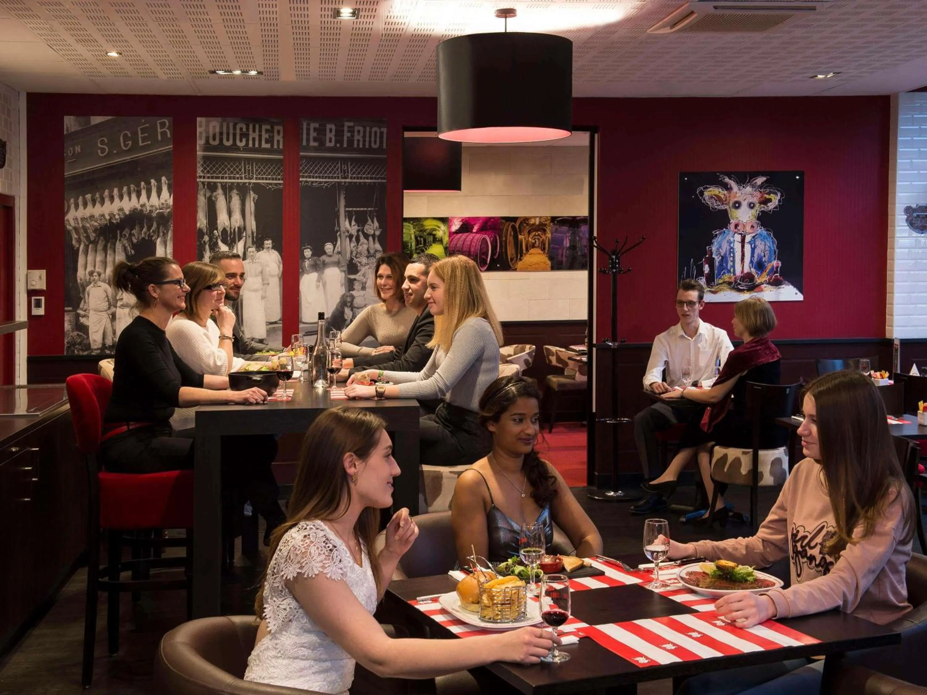 Restaurant/places to eat in ibis Metz Nord