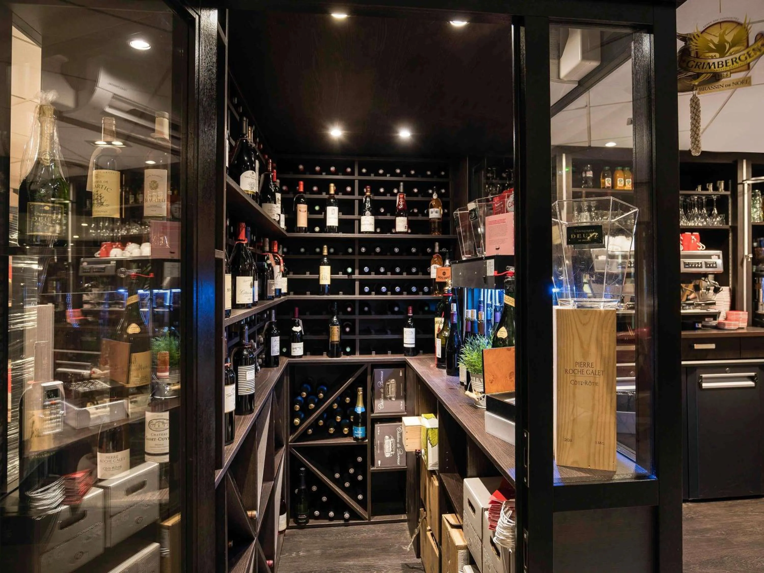 Lounge or bar in ibis Metz Nord