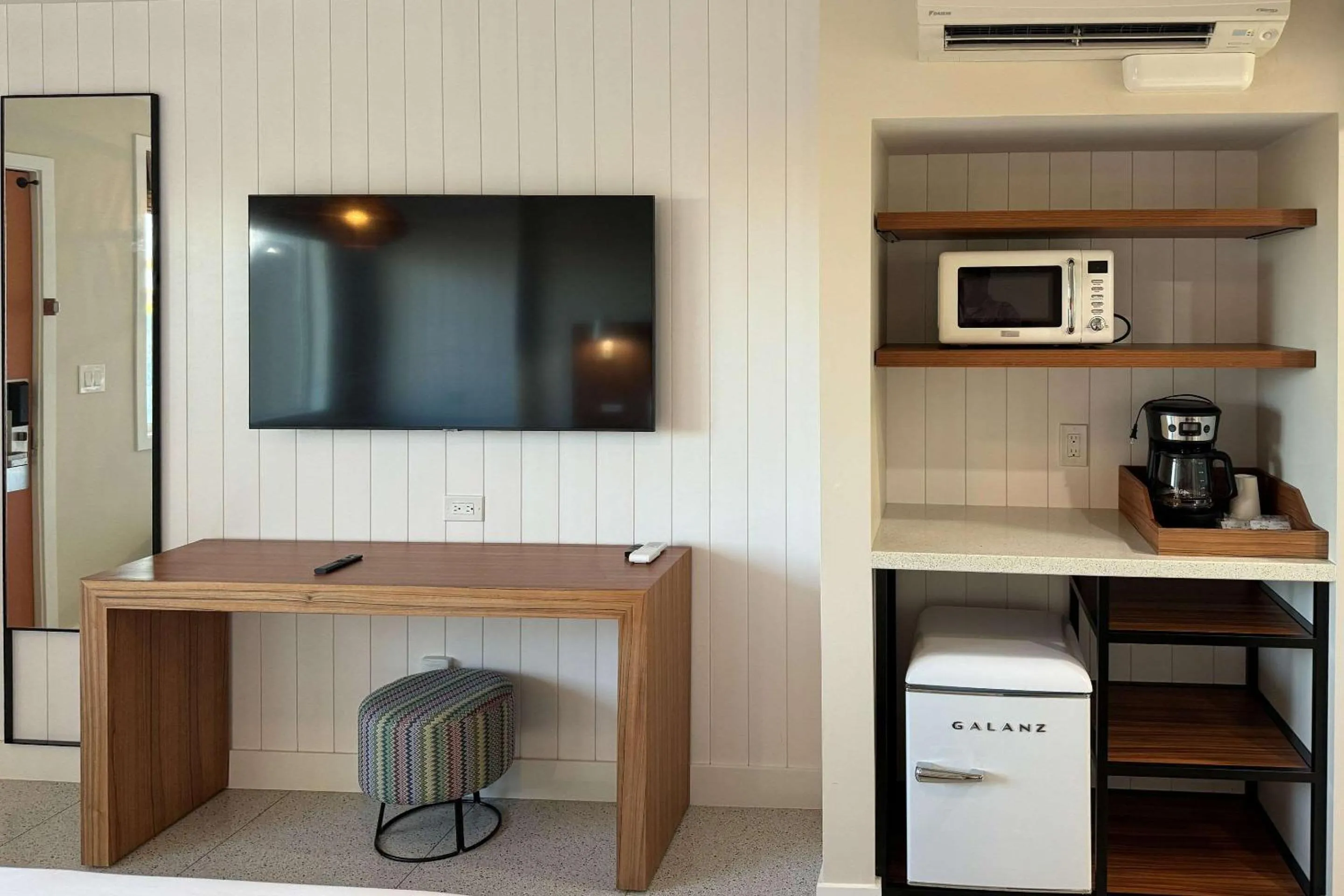 Bedroom in Kohea Kai Hotel Maui