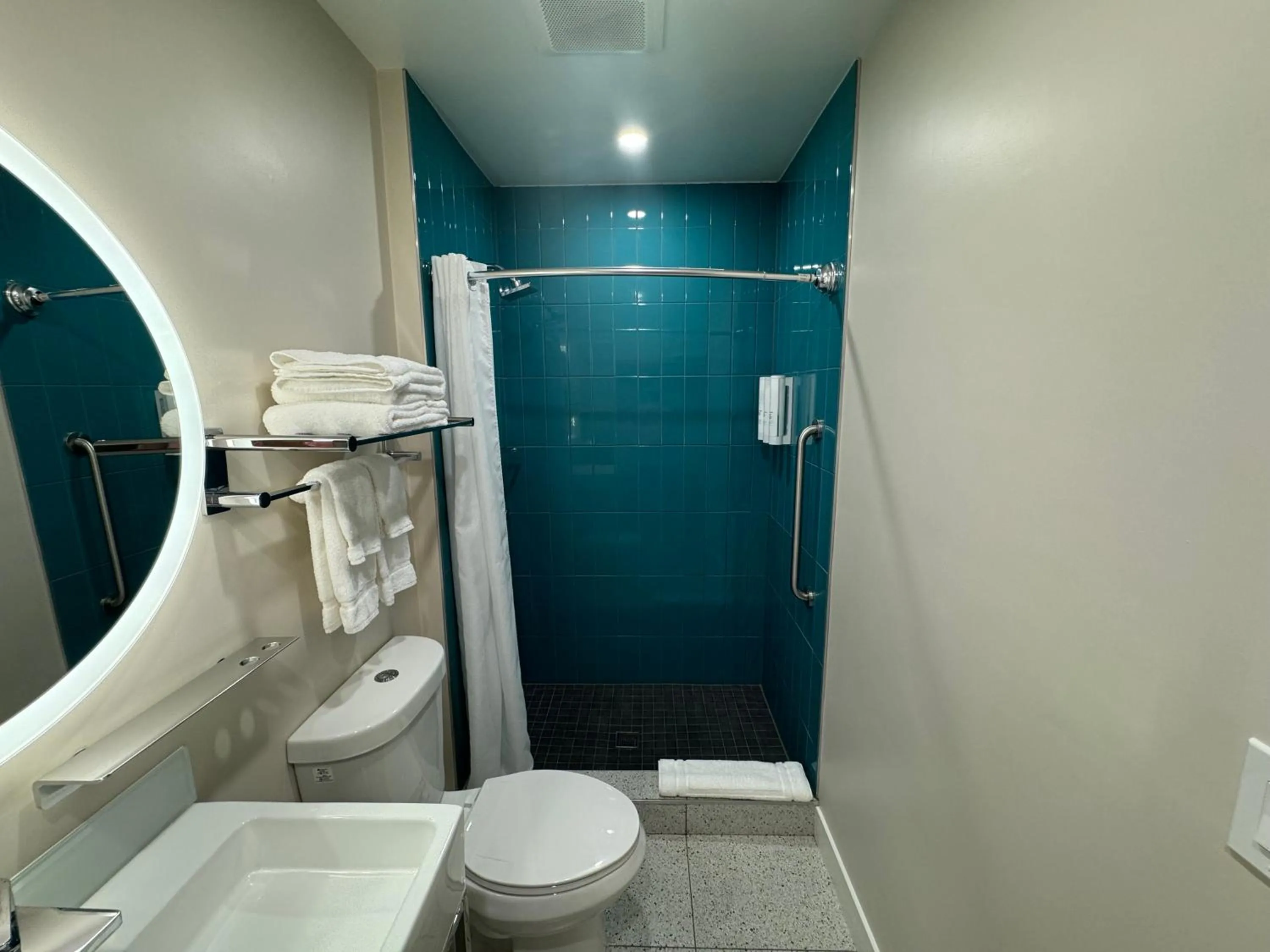 Bathroom in Kohea Kai Hotel Maui