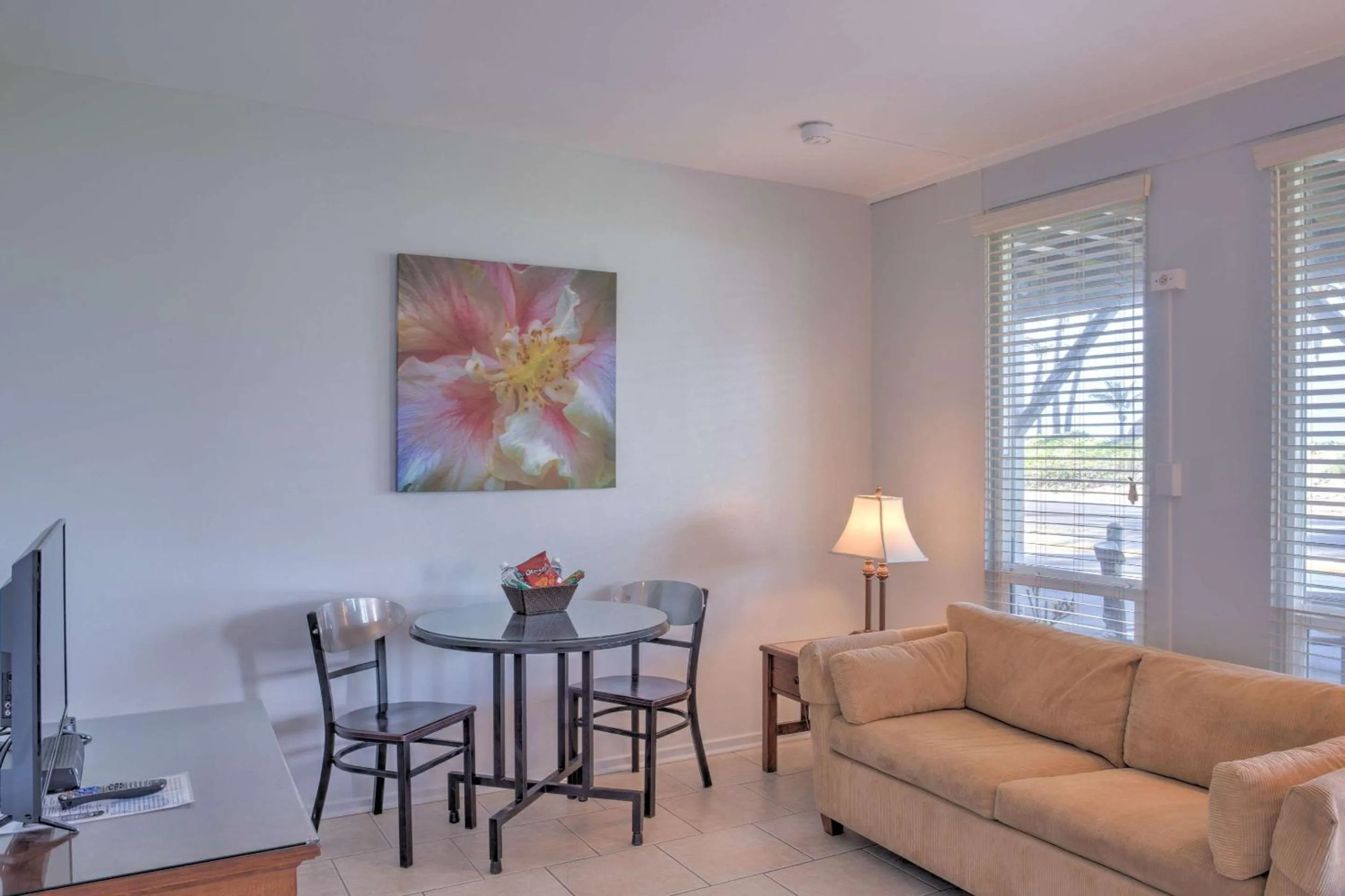 Bedroom in Kohea Kai Hotel Maui