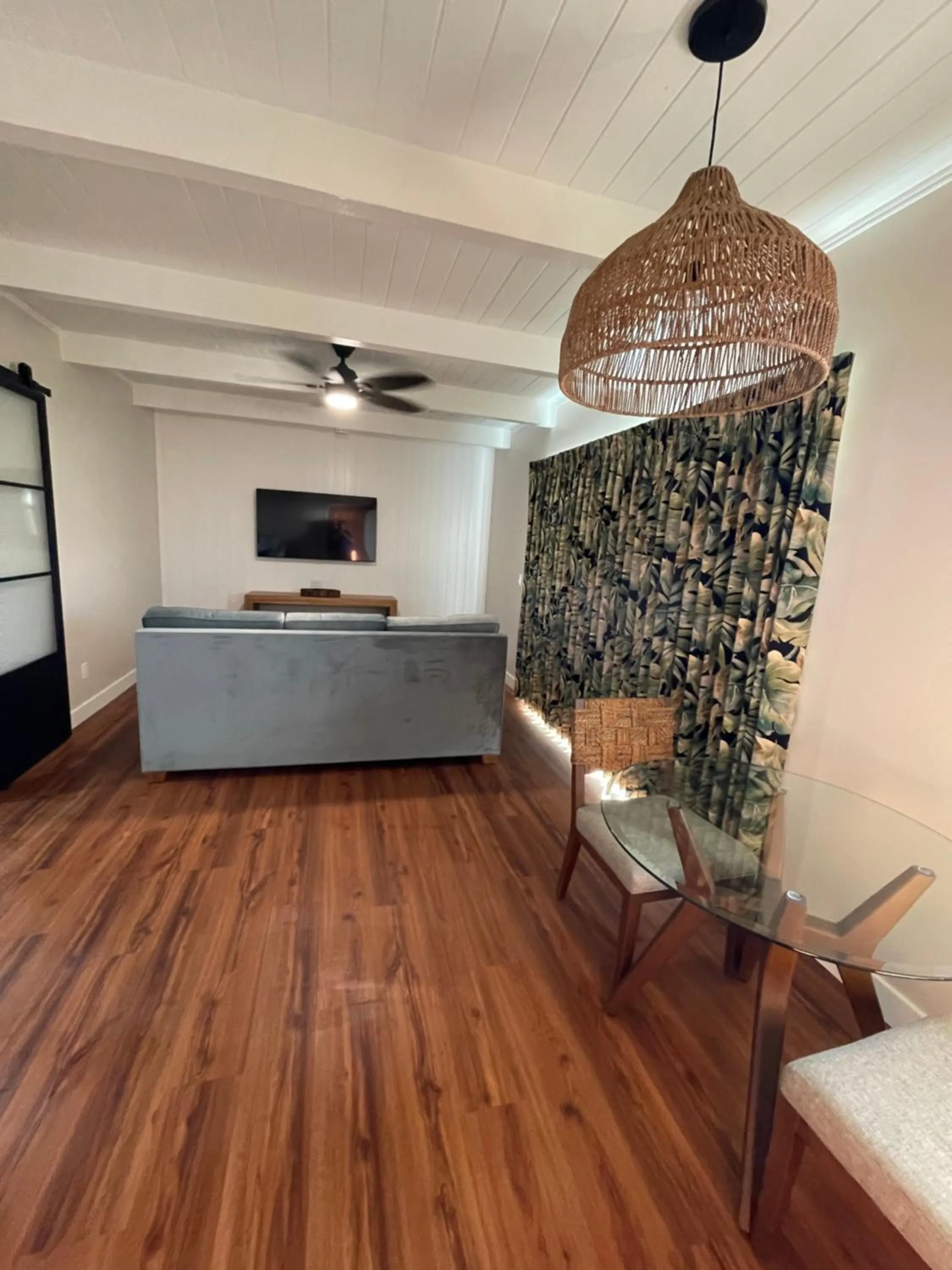 Seating area in Kohea Kai Hotel Maui