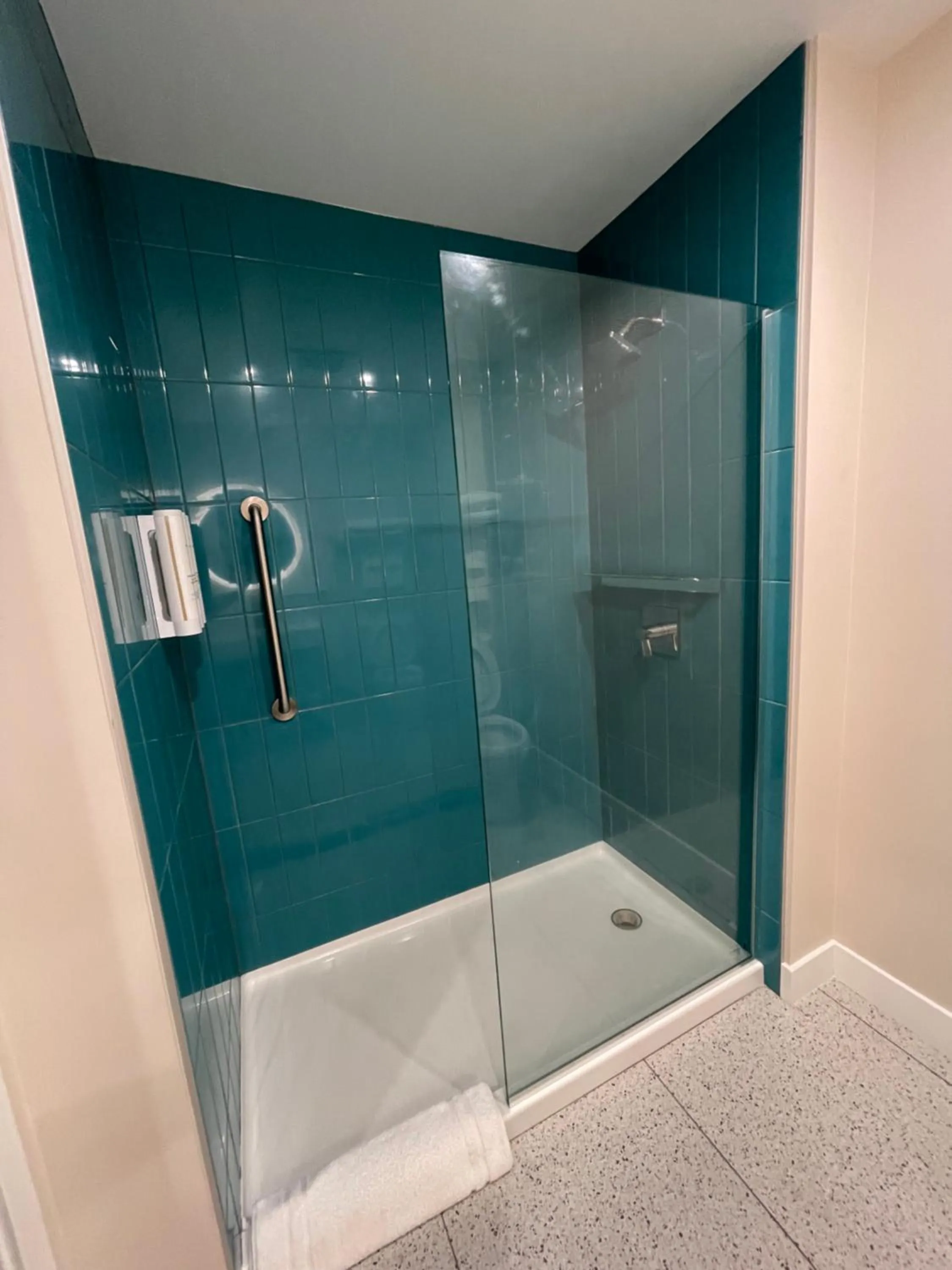 Shower in Kohea Kai Hotel Maui