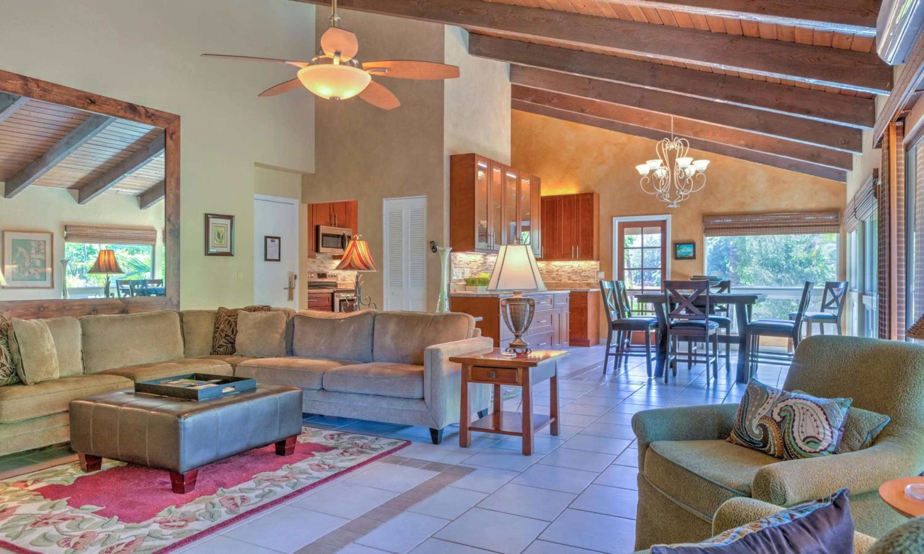 Living room in Kohea Kai Hotel Maui