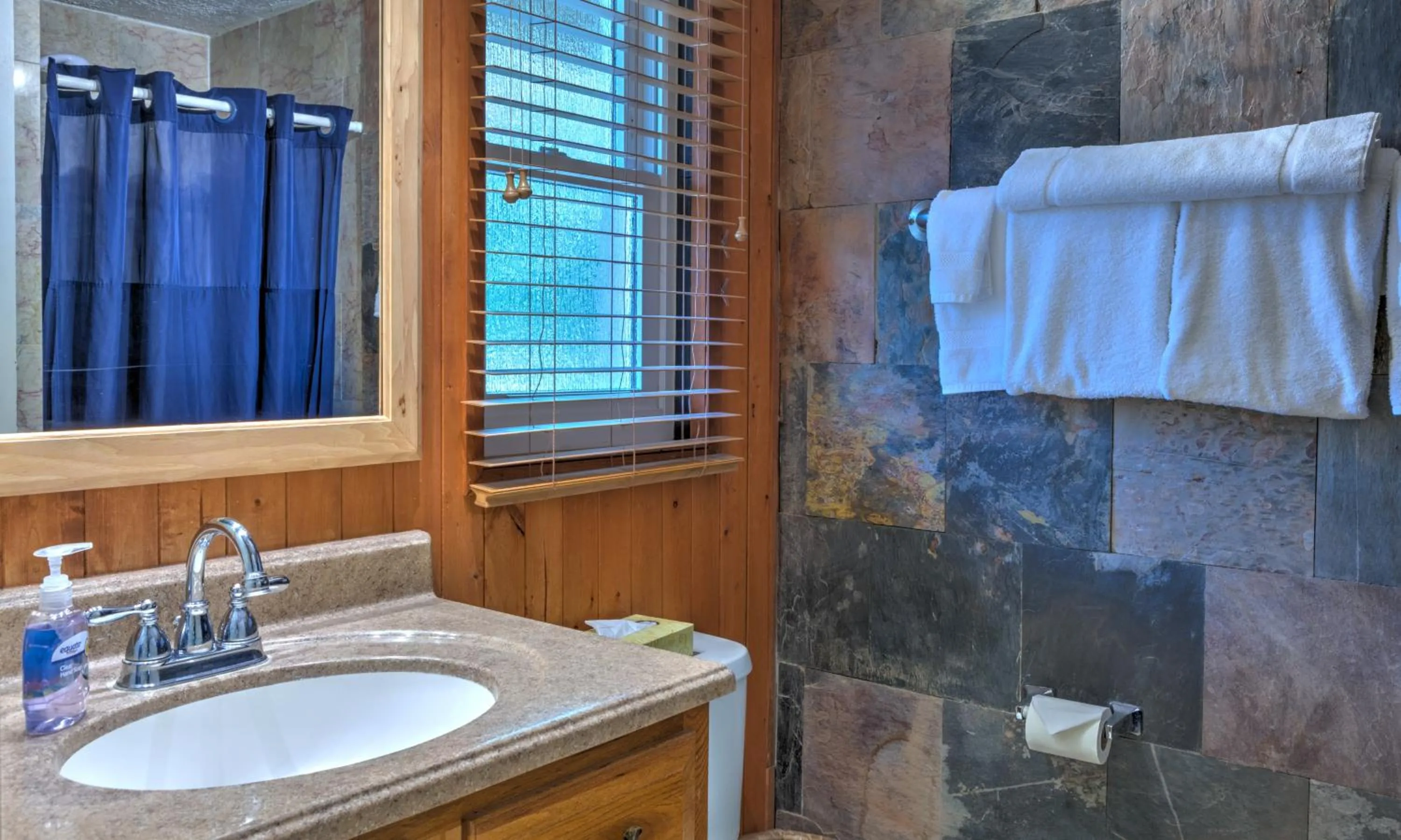 Bathroom in Kohea Kai Hotel Maui