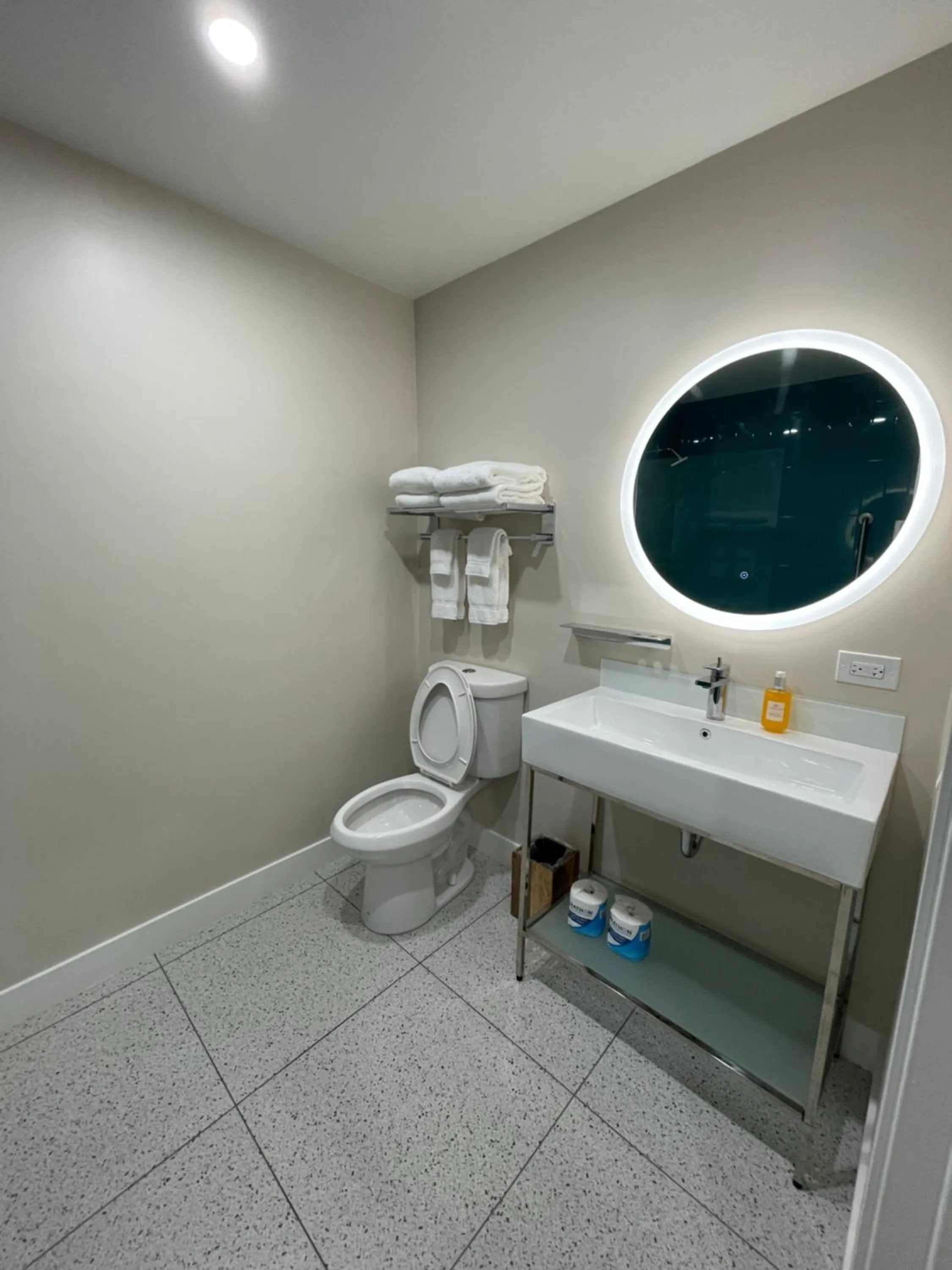 Bathroom in Kohea Kai Hotel Maui