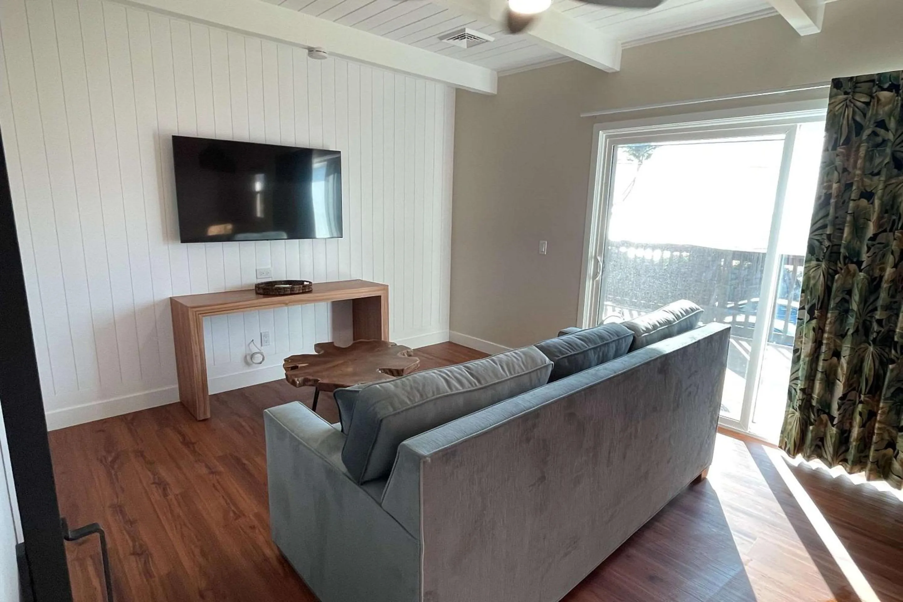 Bedroom in Kohea Kai Hotel Maui