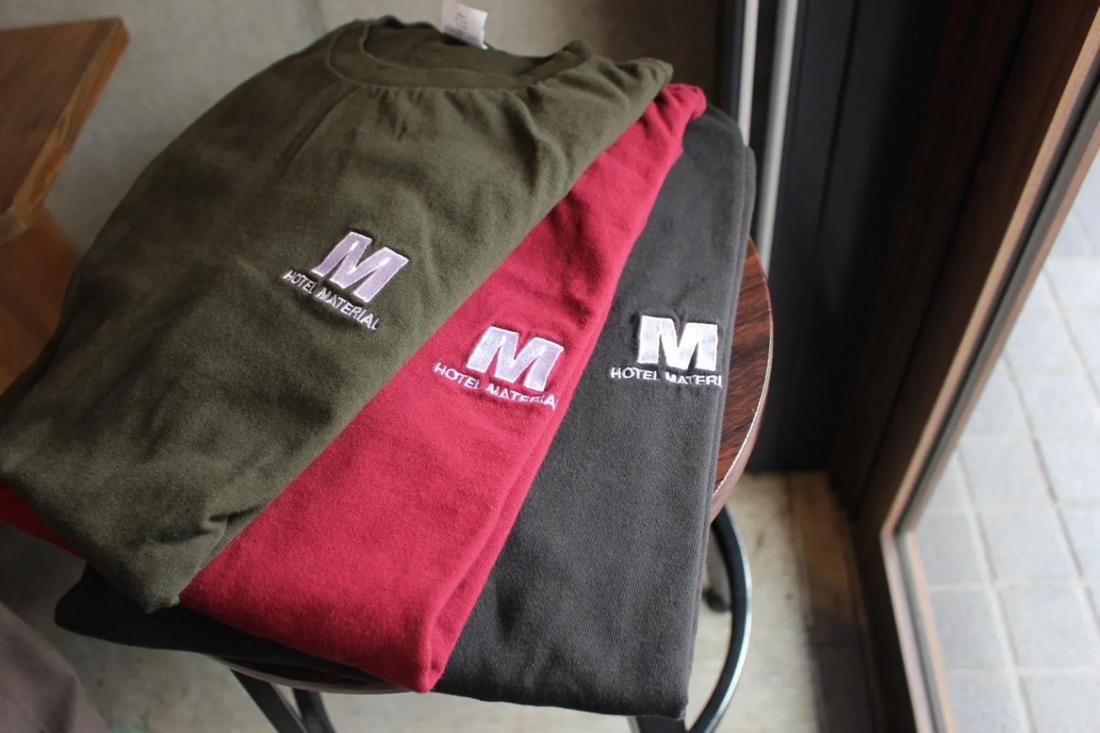 Photo of the whole room in MATERIAL Fuchomae