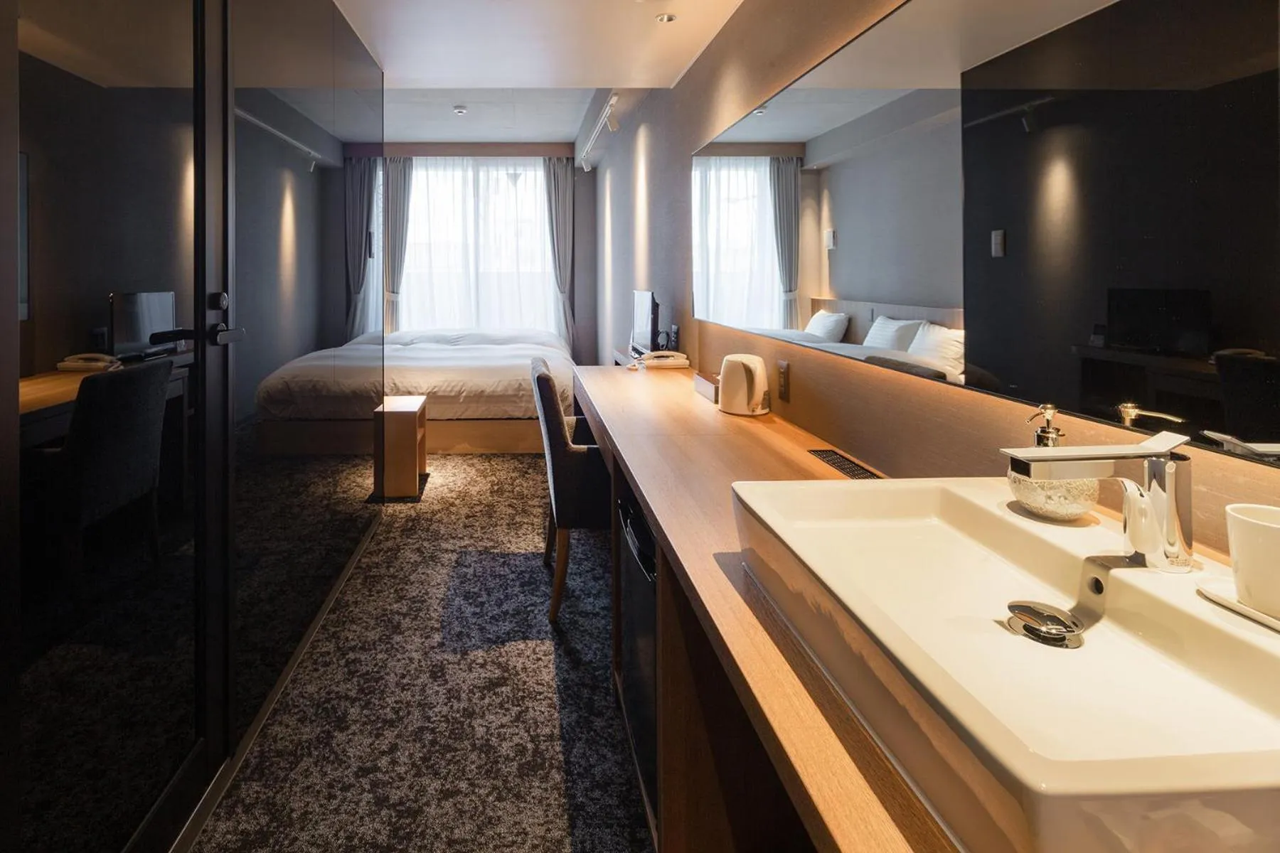 Photo of the whole room in MATERIAL Fuchomae