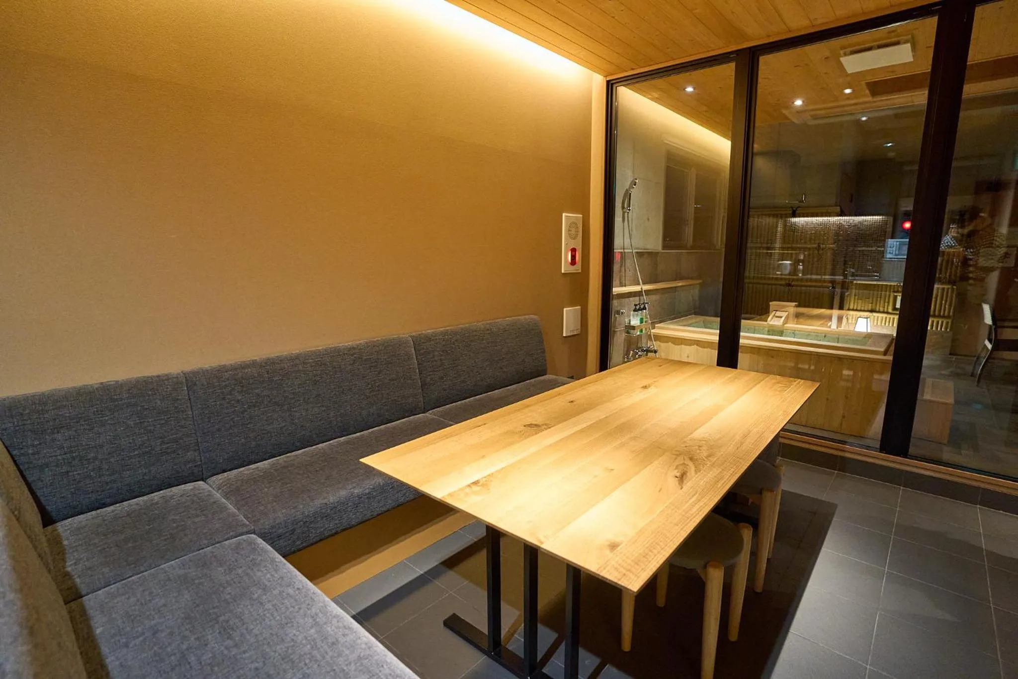 Living room in MATERIAL Fuchomae