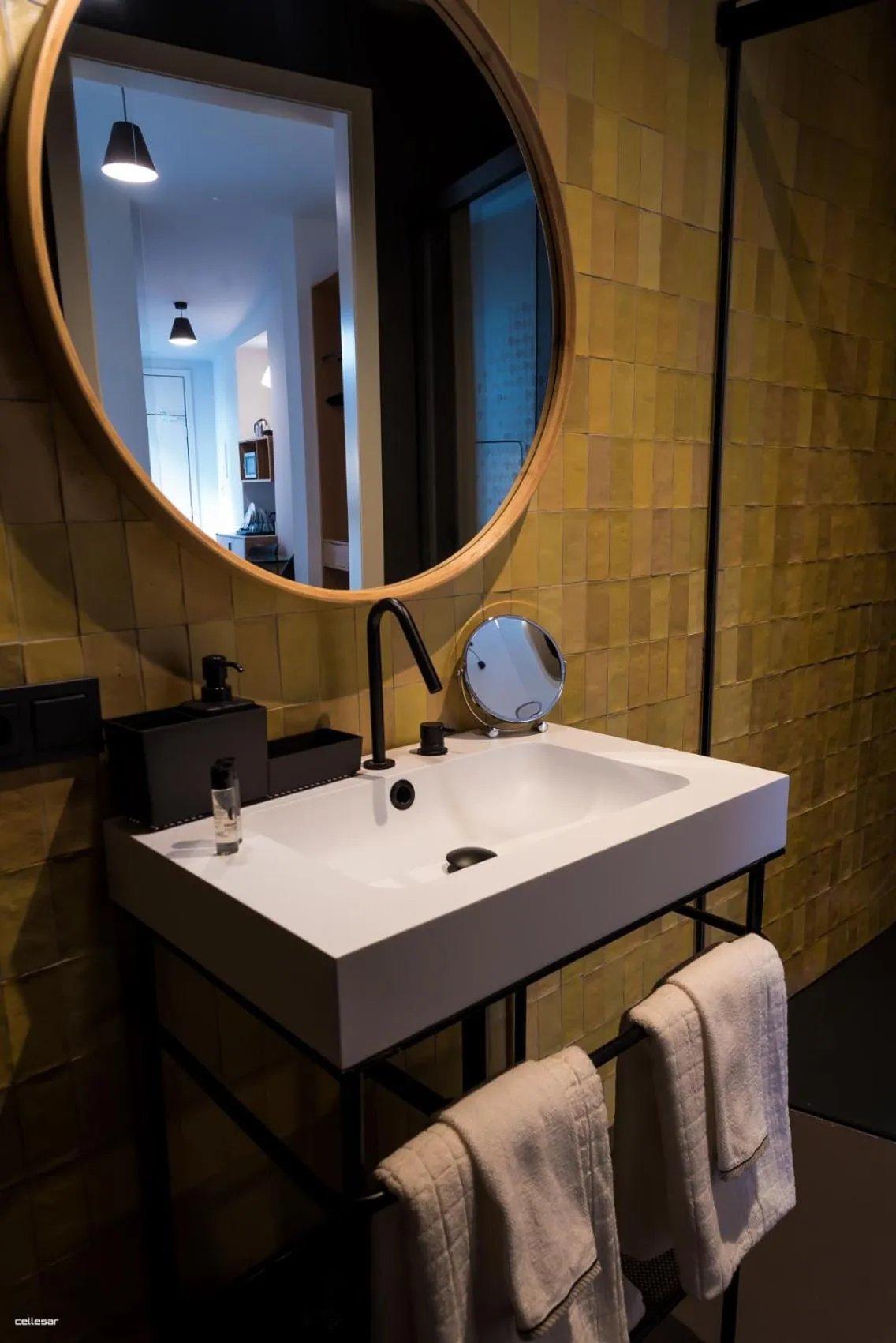 Bathroom in Welldone Quality - Crystal pool